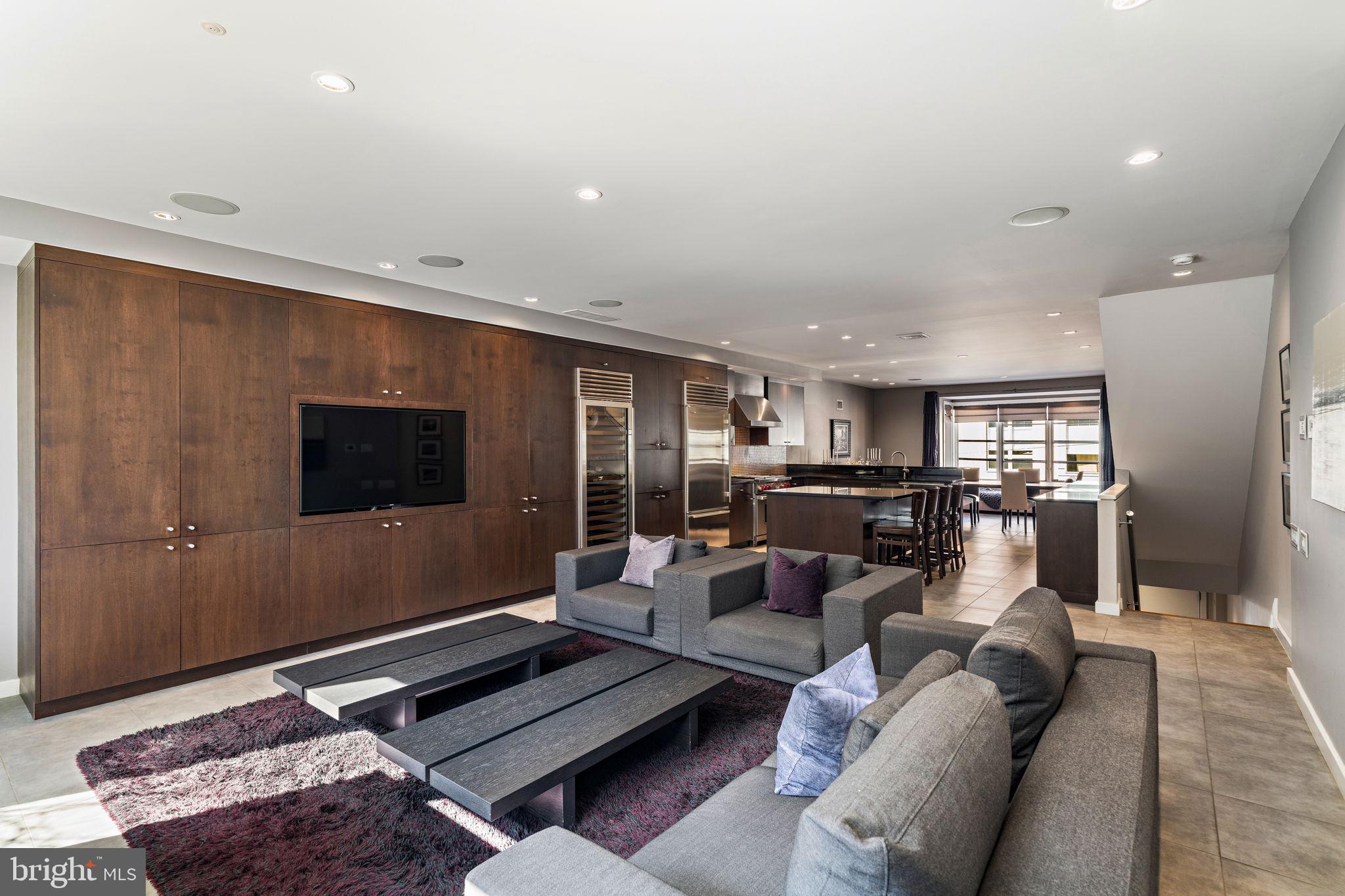 GRADUATE HOSPITAL - Residential