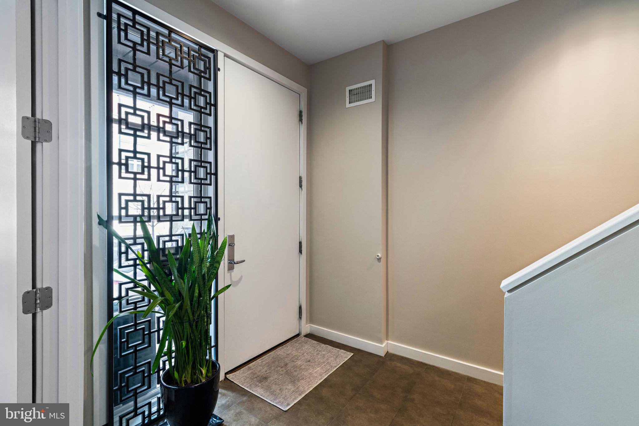 GRADUATE HOSPITAL - Residential