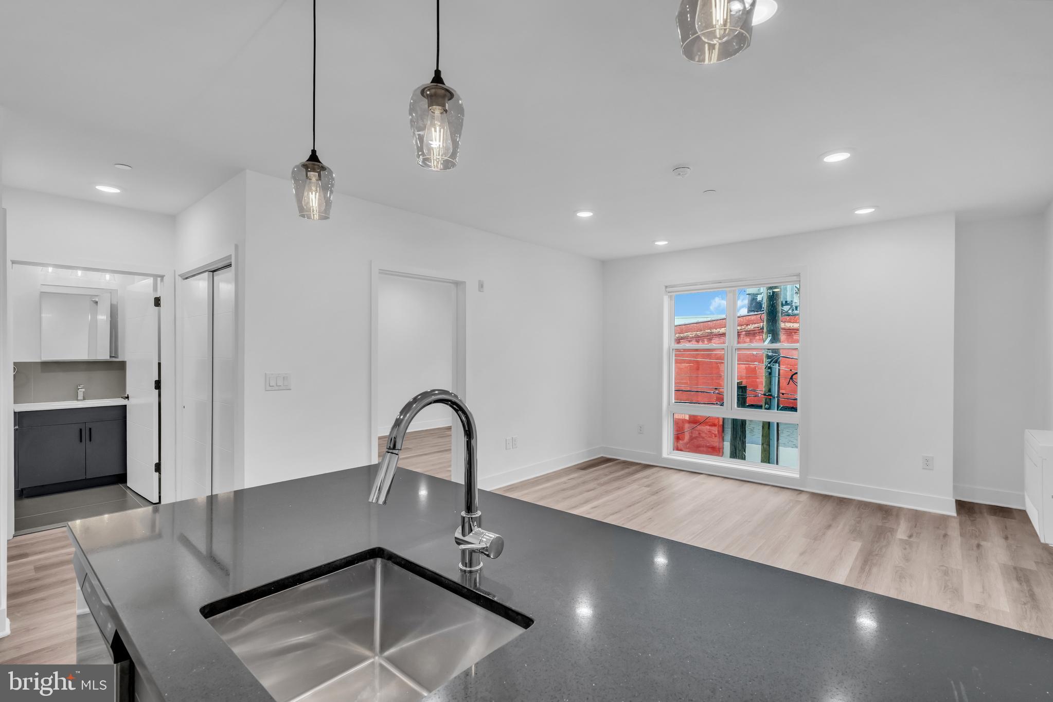 OLDE KENSINGTON - Residential Lease