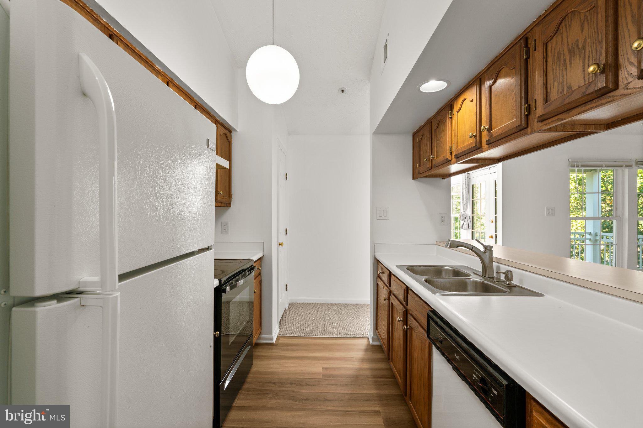 BEDFORD COMMONS - Residential