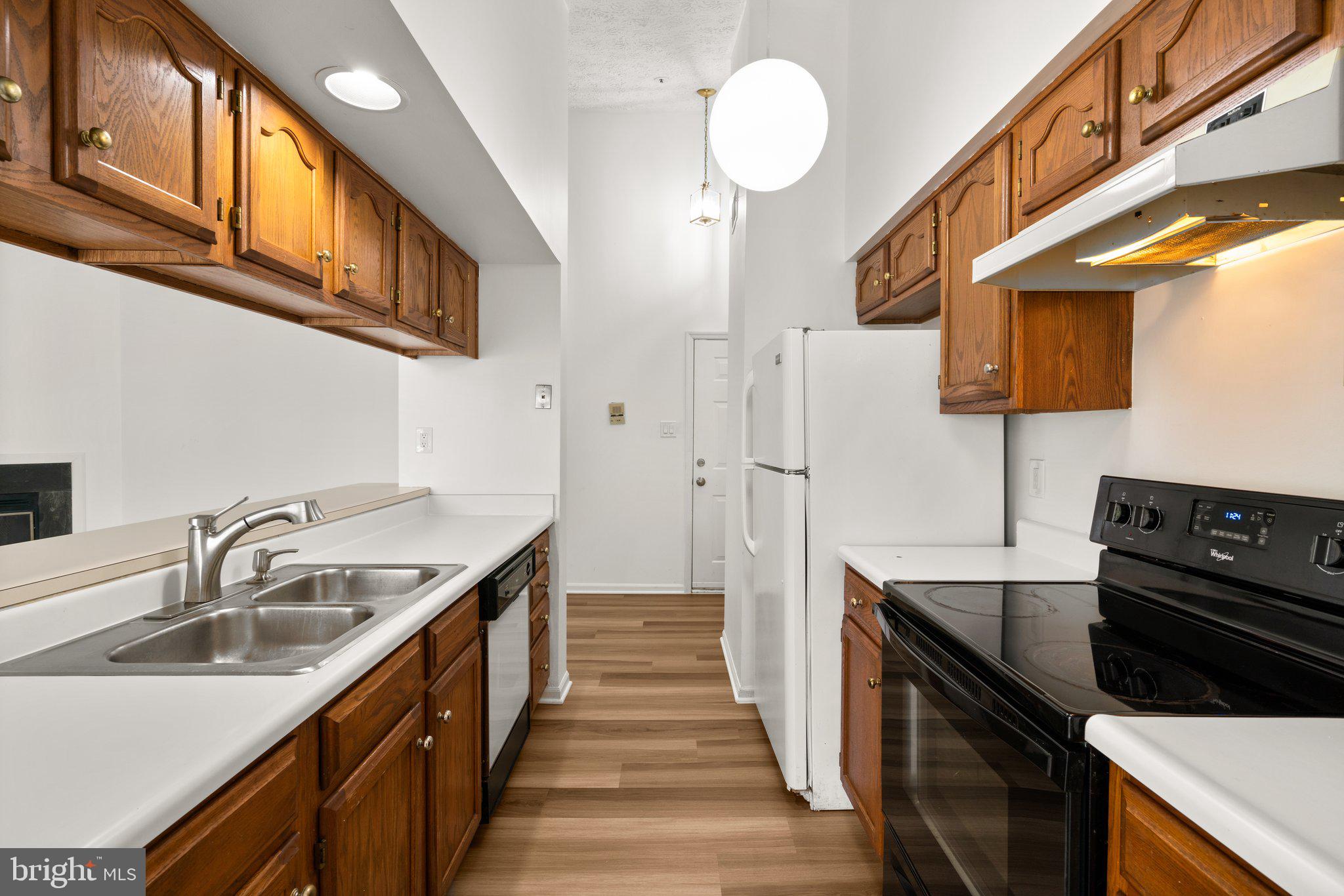 BEDFORD COMMONS - Residential