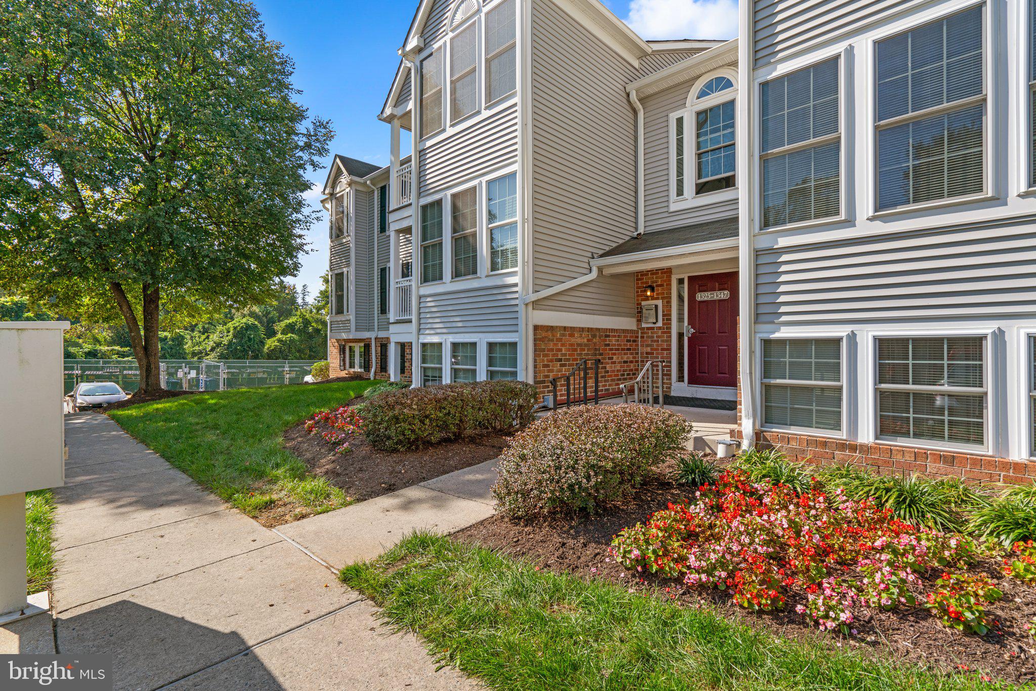 BEDFORD COMMONS - Residential