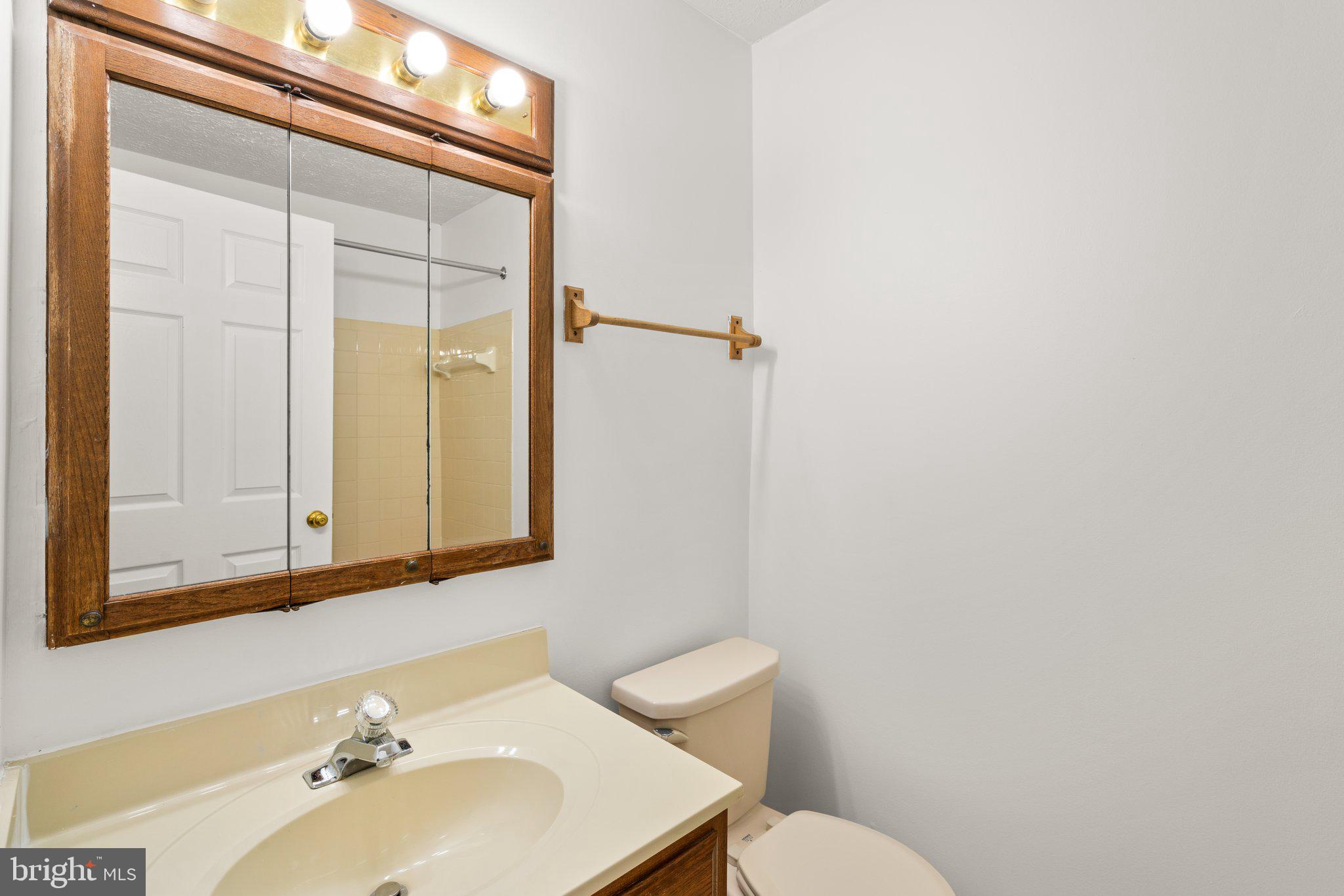 BEDFORD COMMONS - Residential