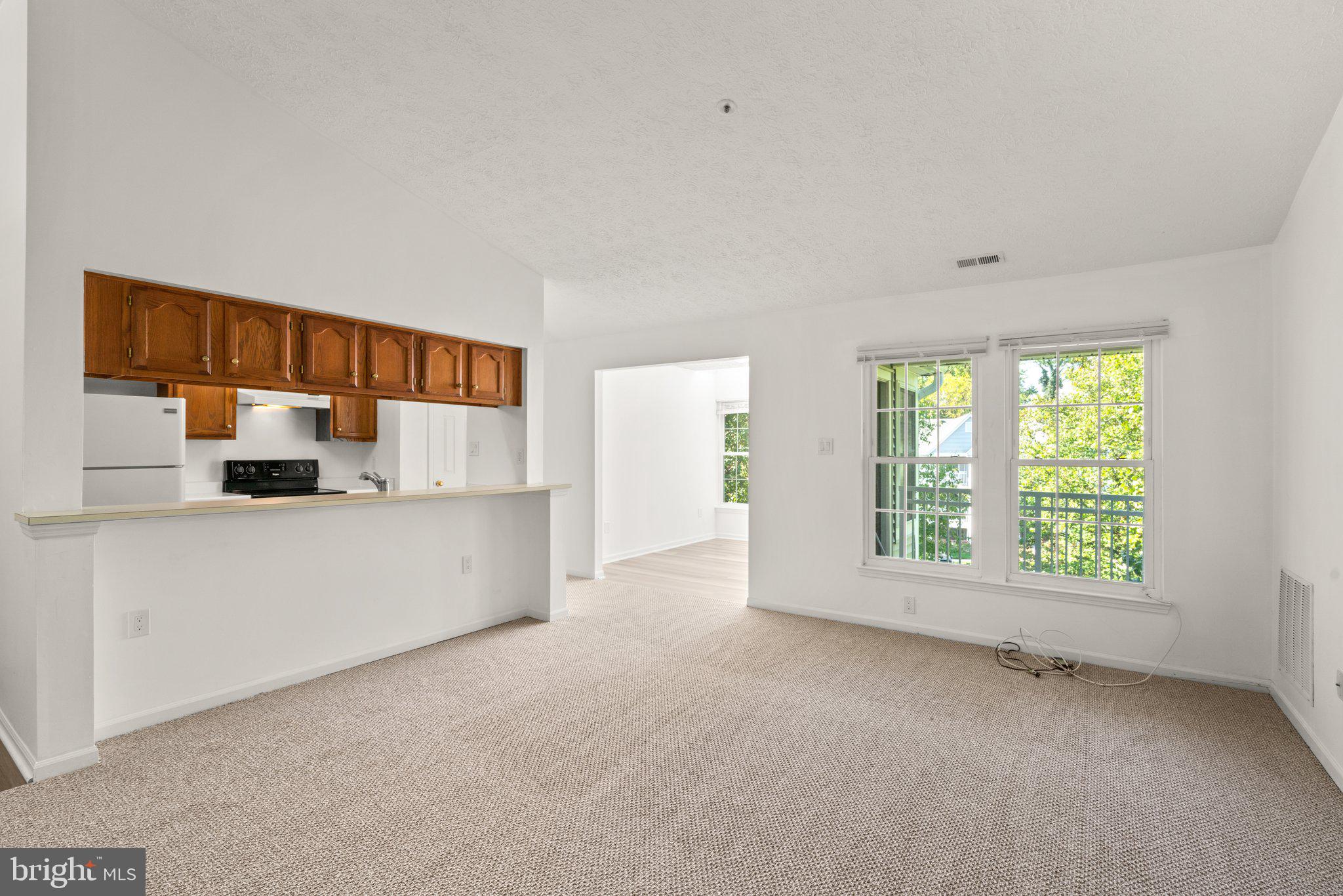 BEDFORD COMMONS - Residential