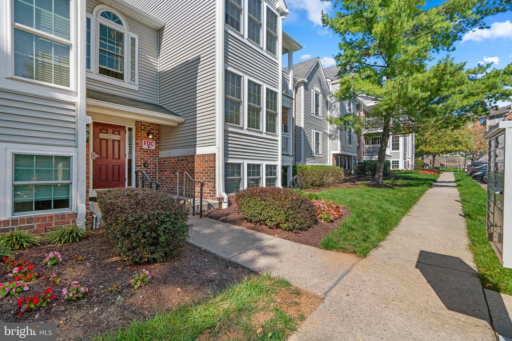 BEDFORD COMMONS - Residential