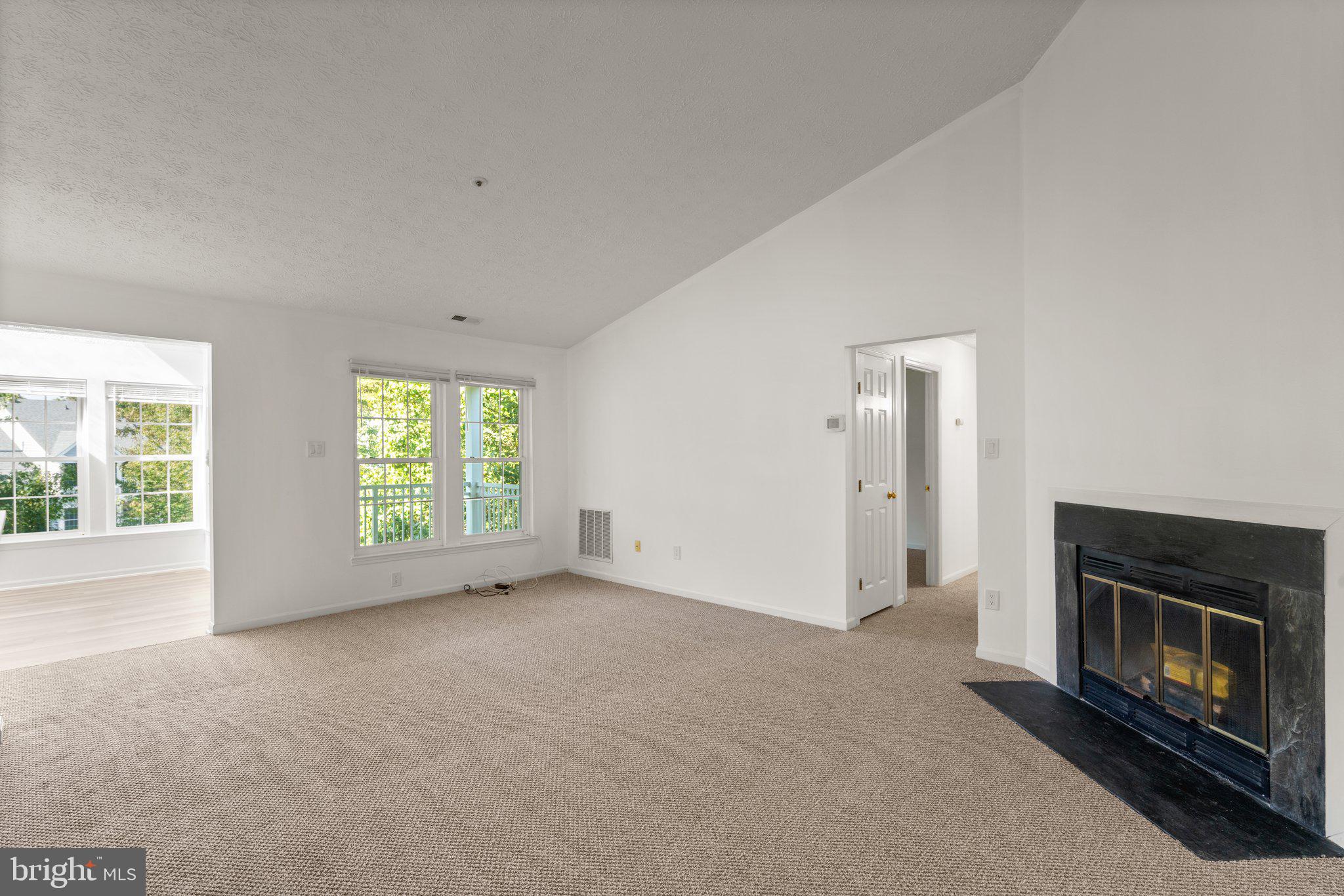 BEDFORD COMMONS - Residential