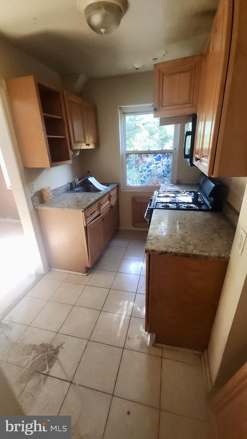 1907 SAVANNAH PLACE SE