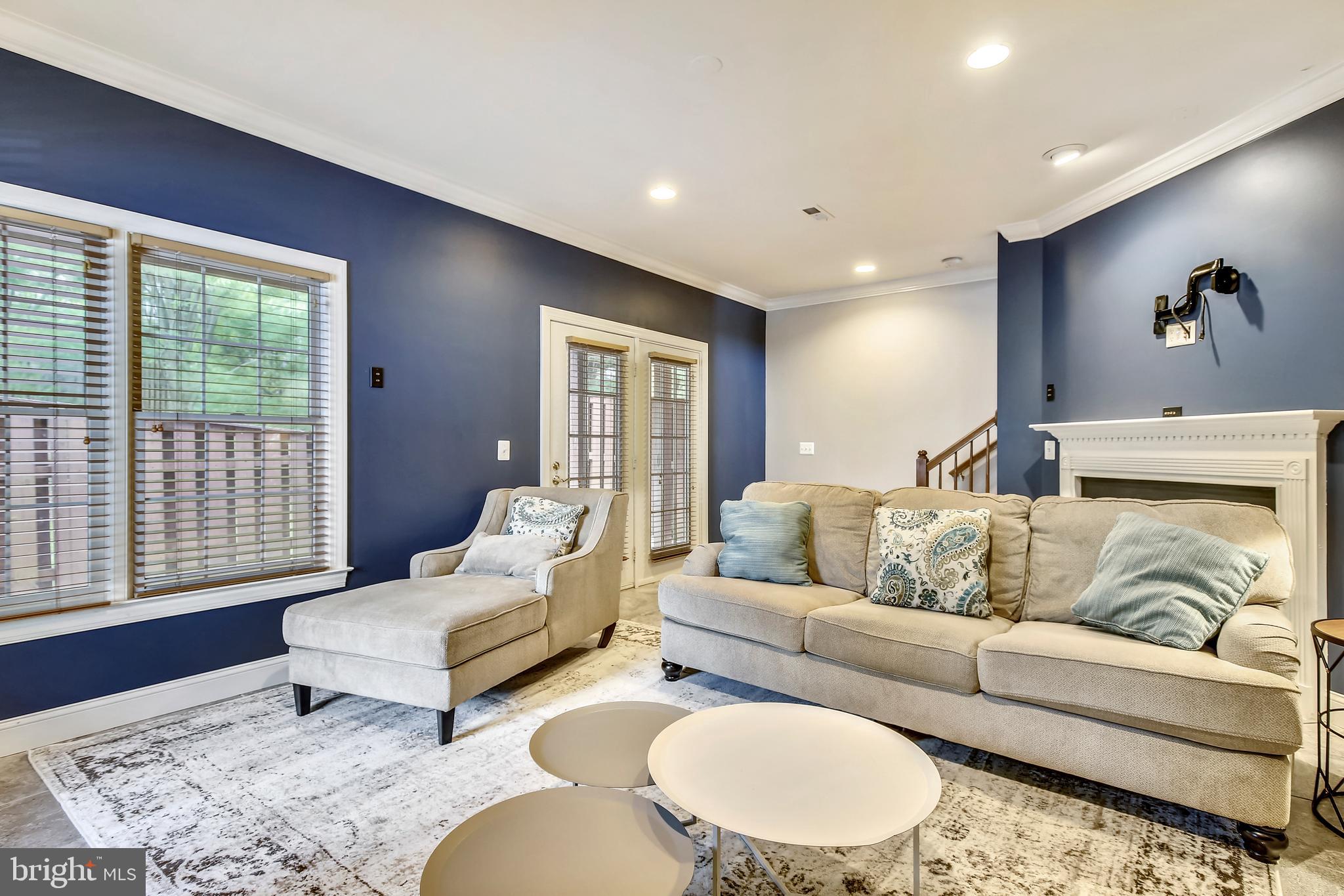 RIDGE TOP - Residential