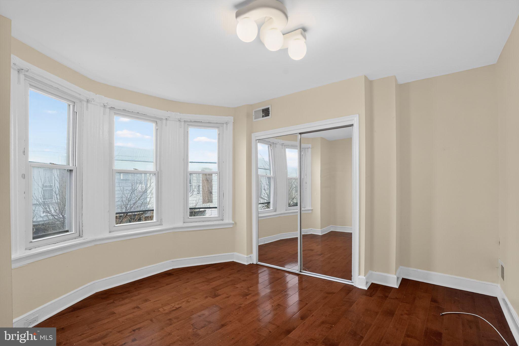 PHILADELPHIA (SOUTH) - Residential