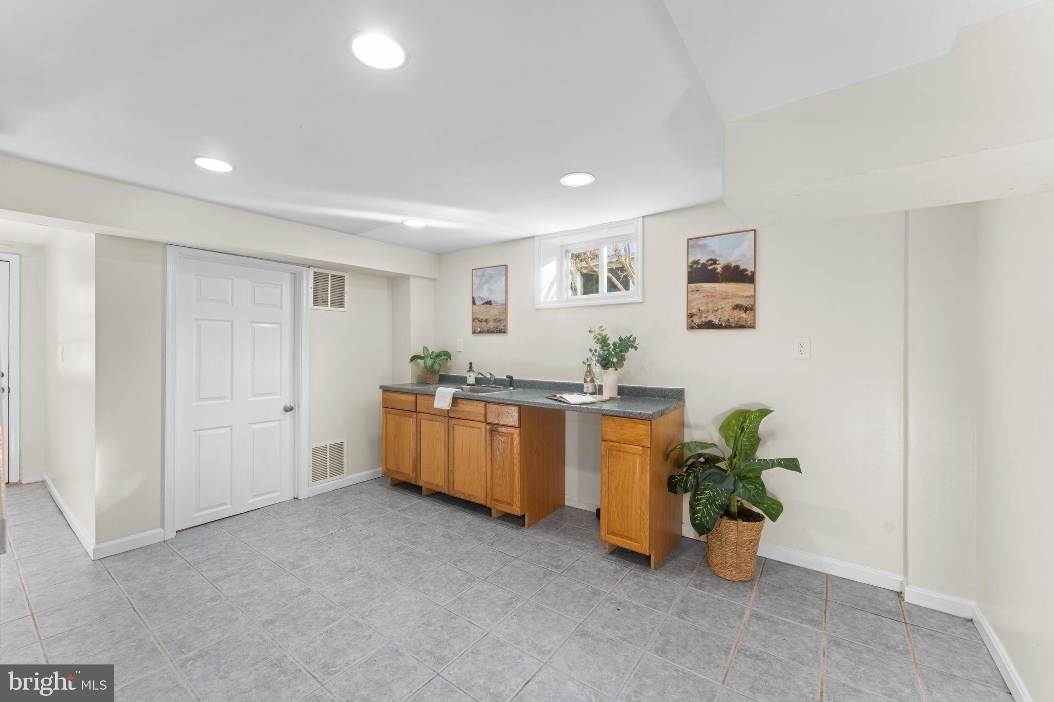 WHEATON FOREST - Residential