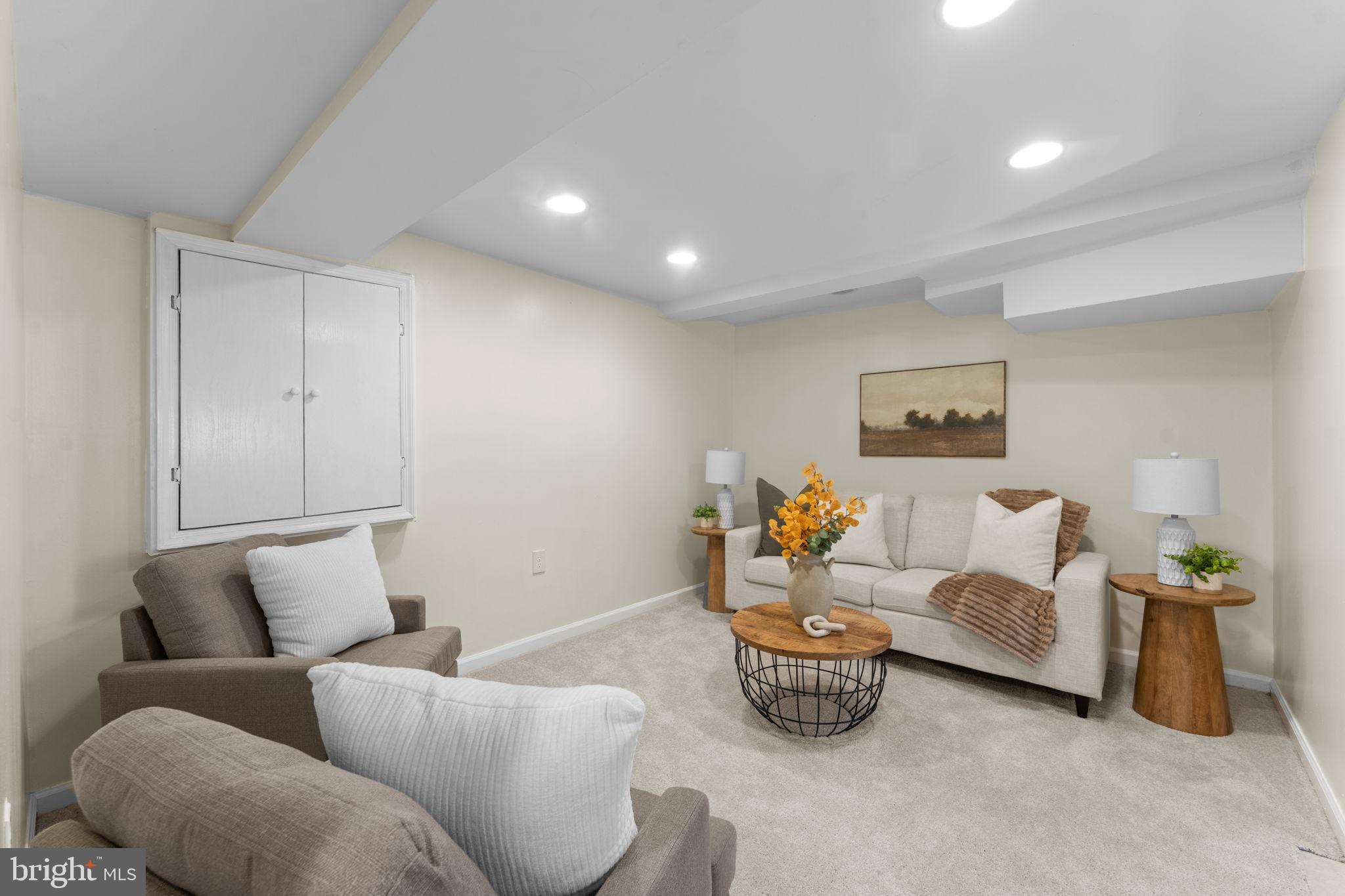 WHEATON FOREST - Residential