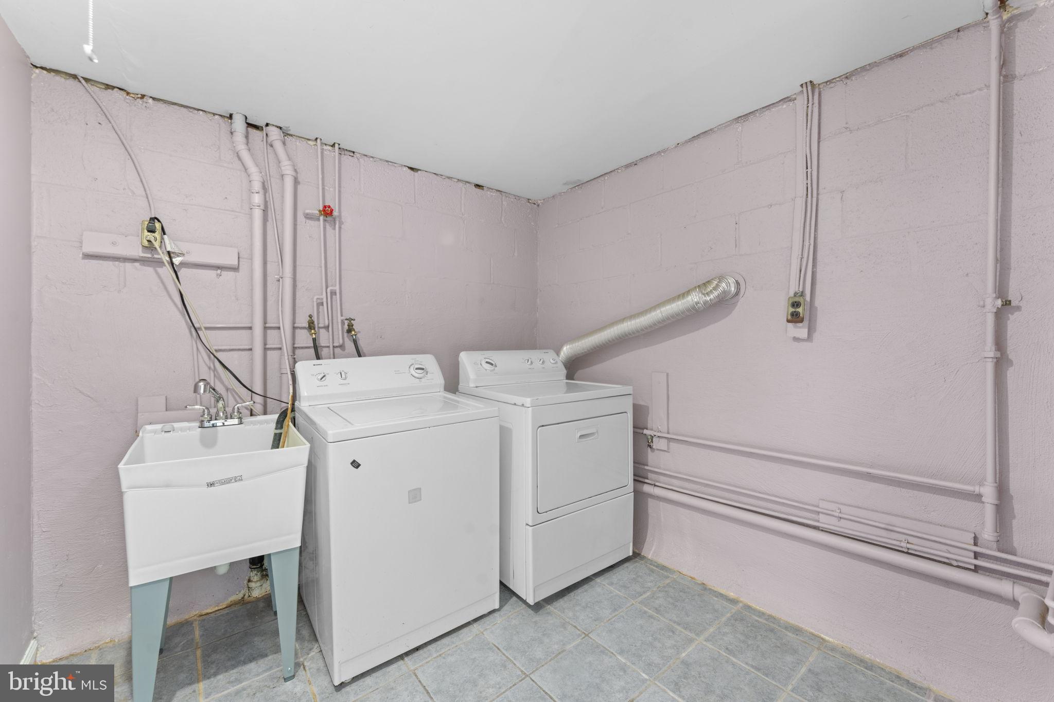 WHEATON FOREST - Residential