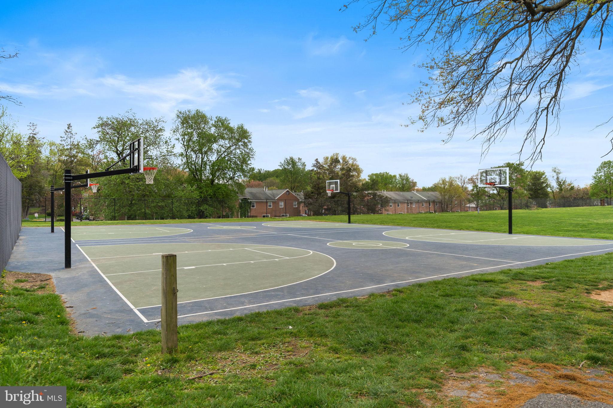 WHEATON FOREST - Residential