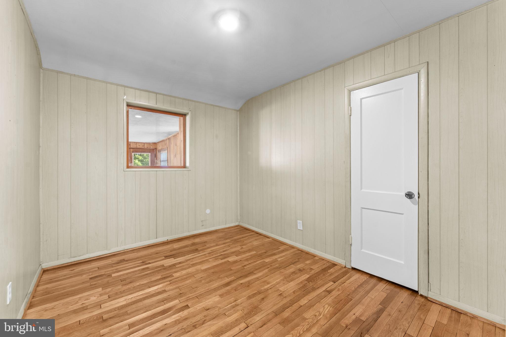 WHEATON FOREST - Residential