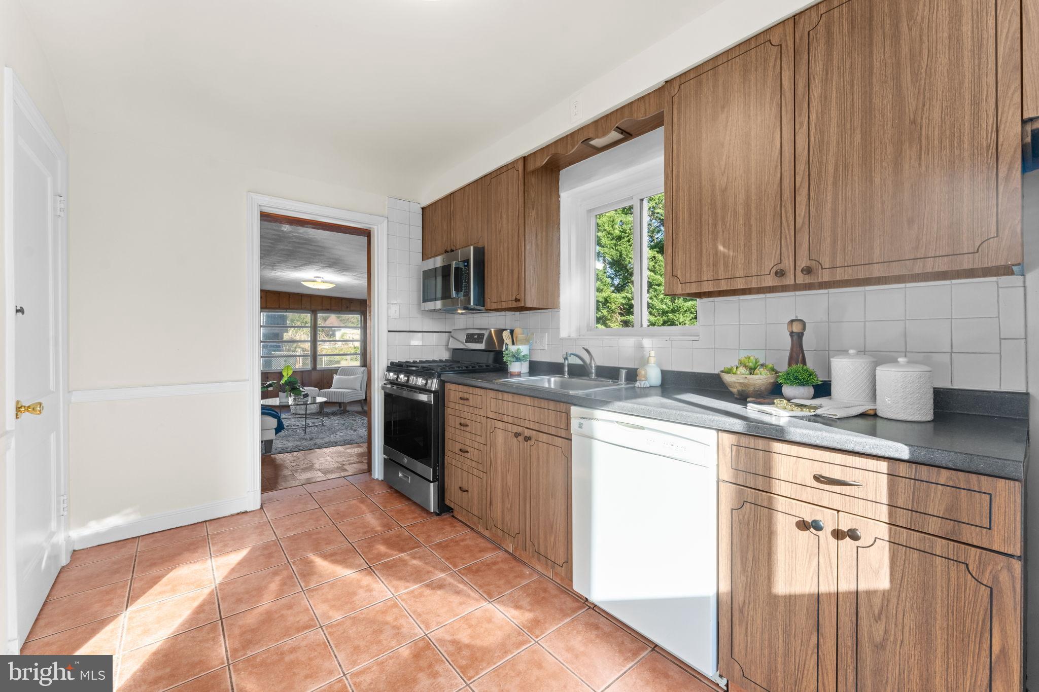 WHEATON FOREST - Residential