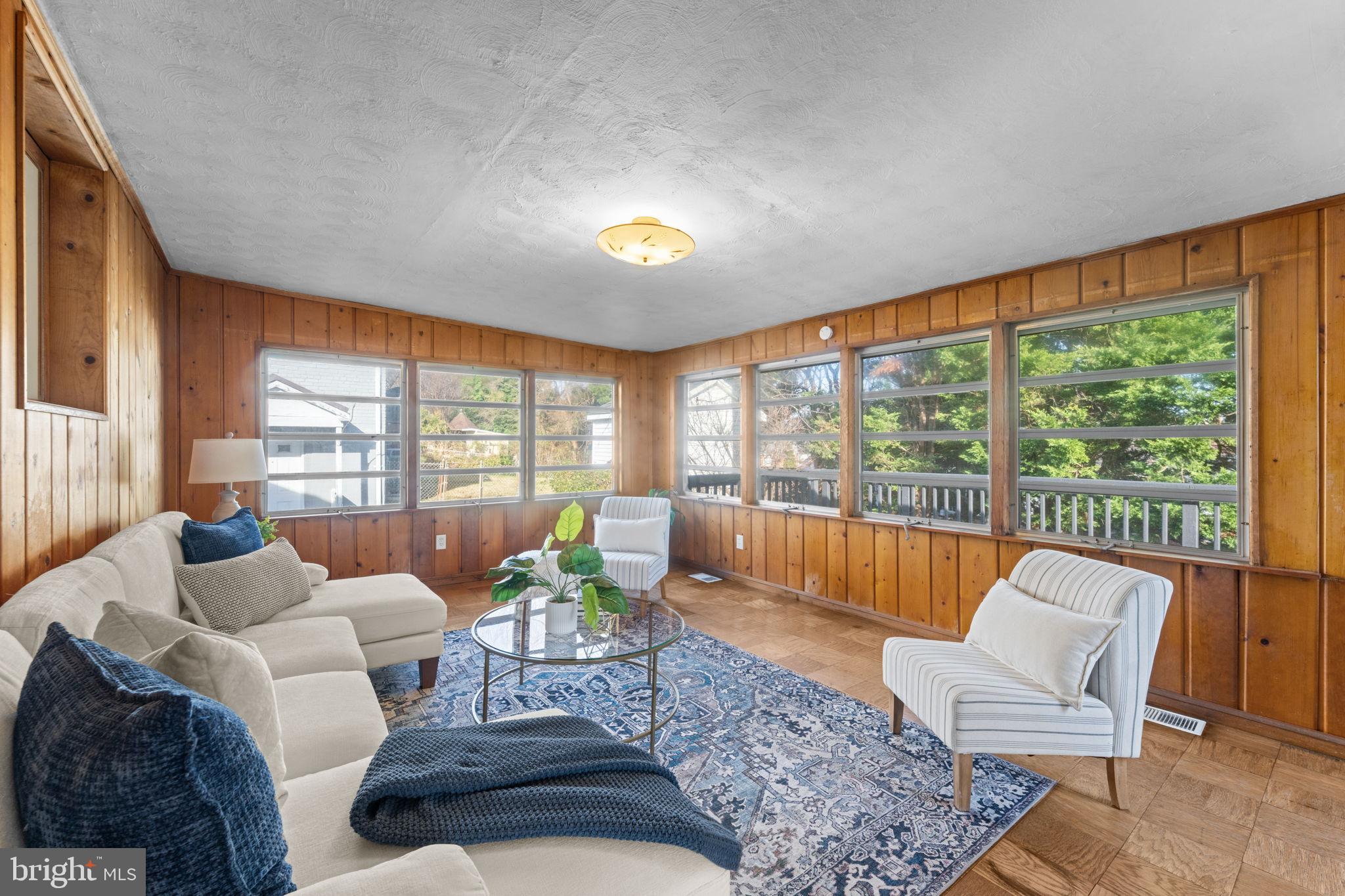 WHEATON FOREST - Residential