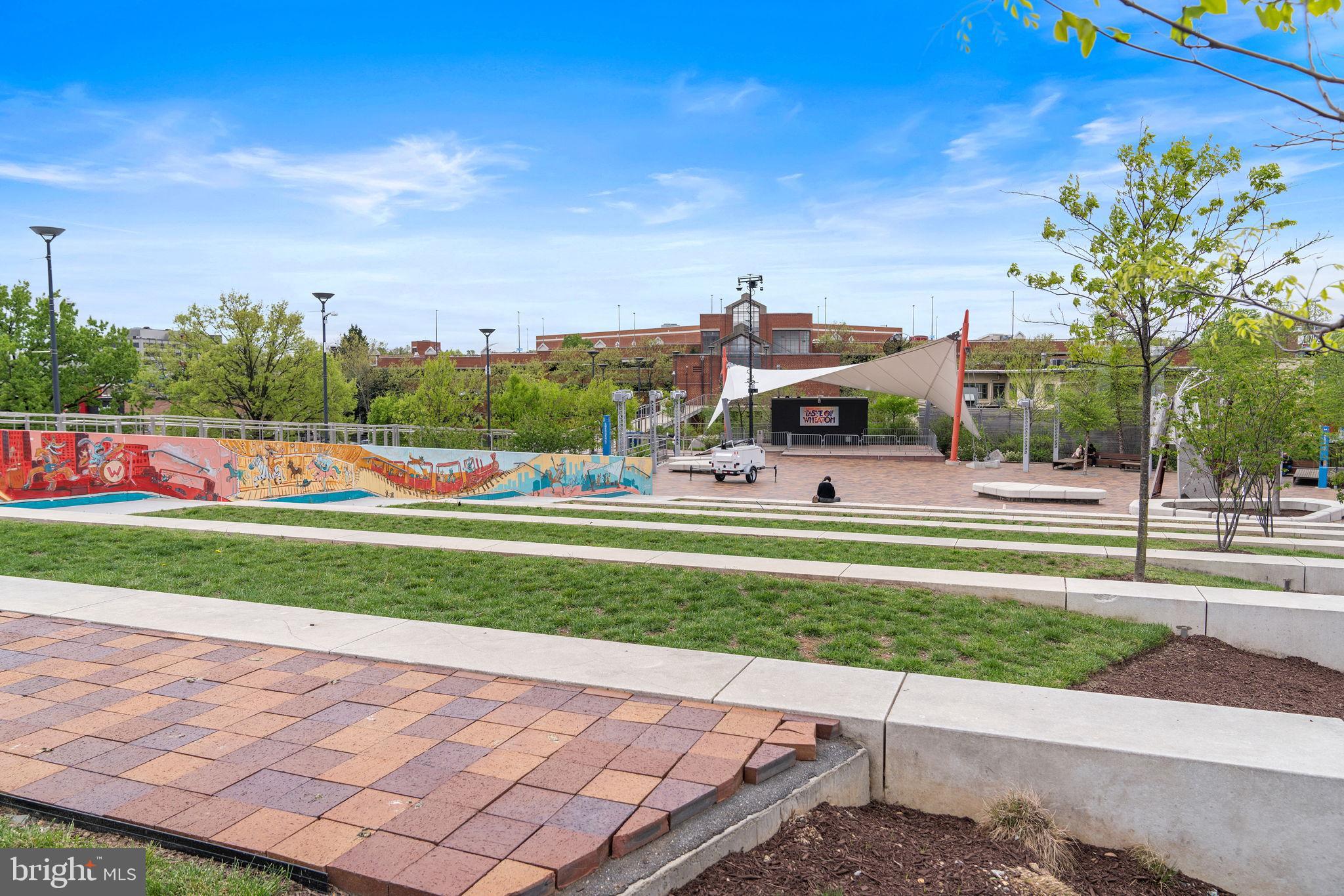 WHEATON FOREST - Residential