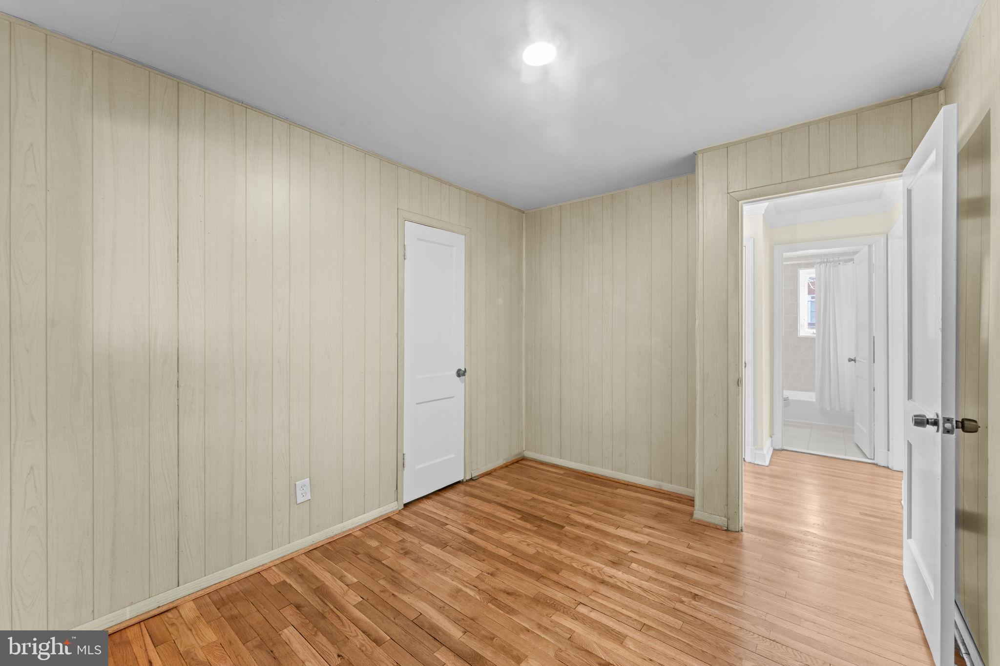 WHEATON FOREST - Residential