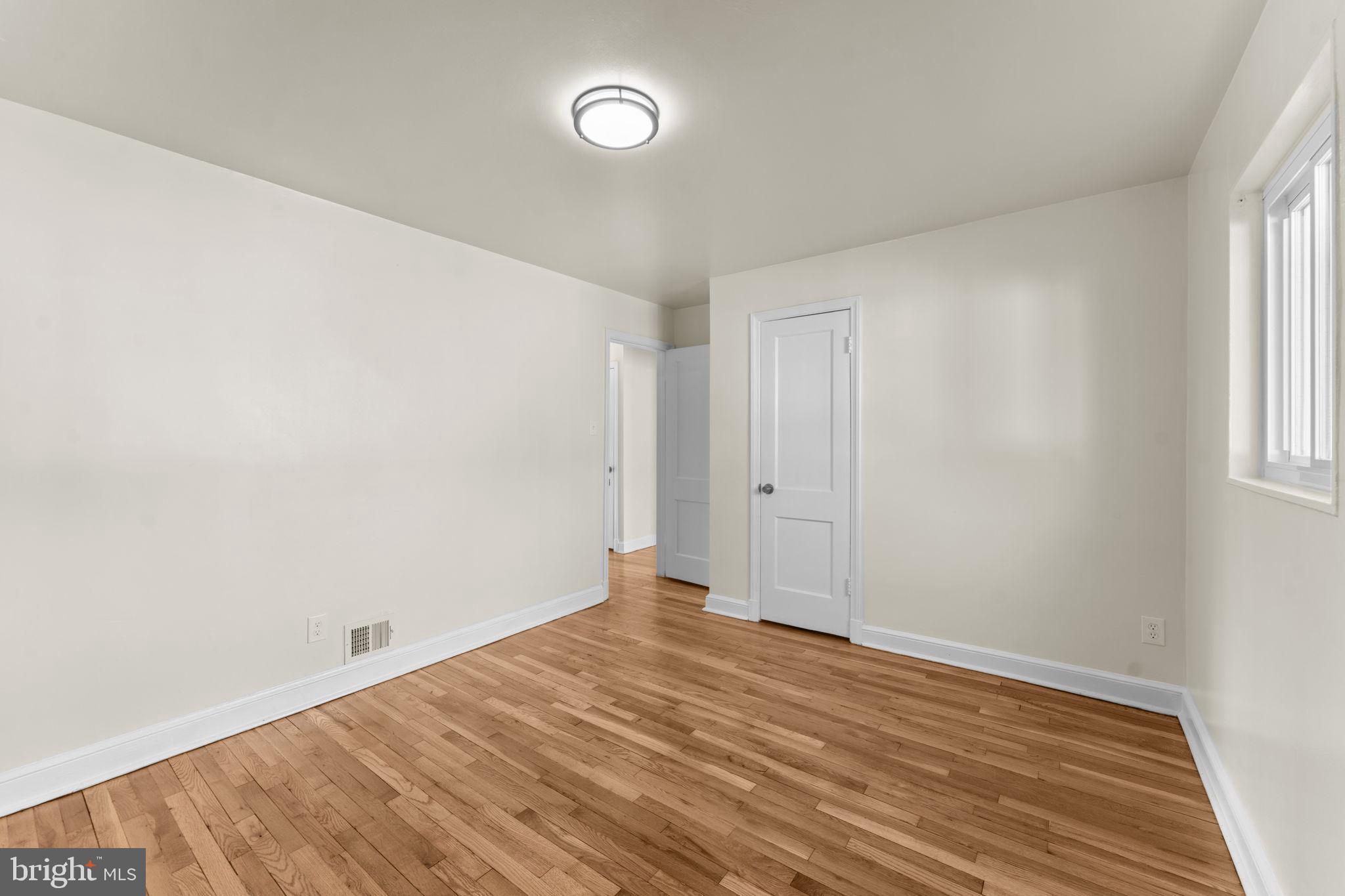 WHEATON FOREST - Residential