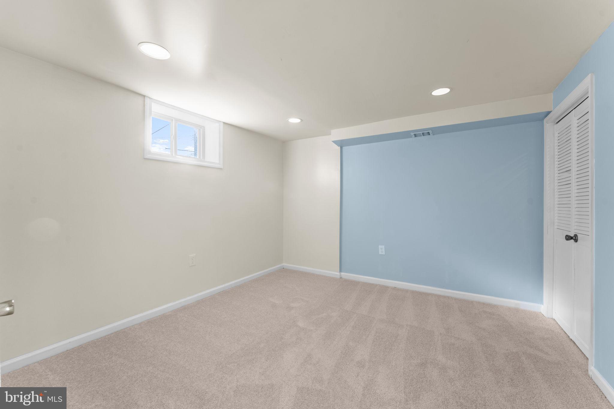 WHEATON FOREST - Residential