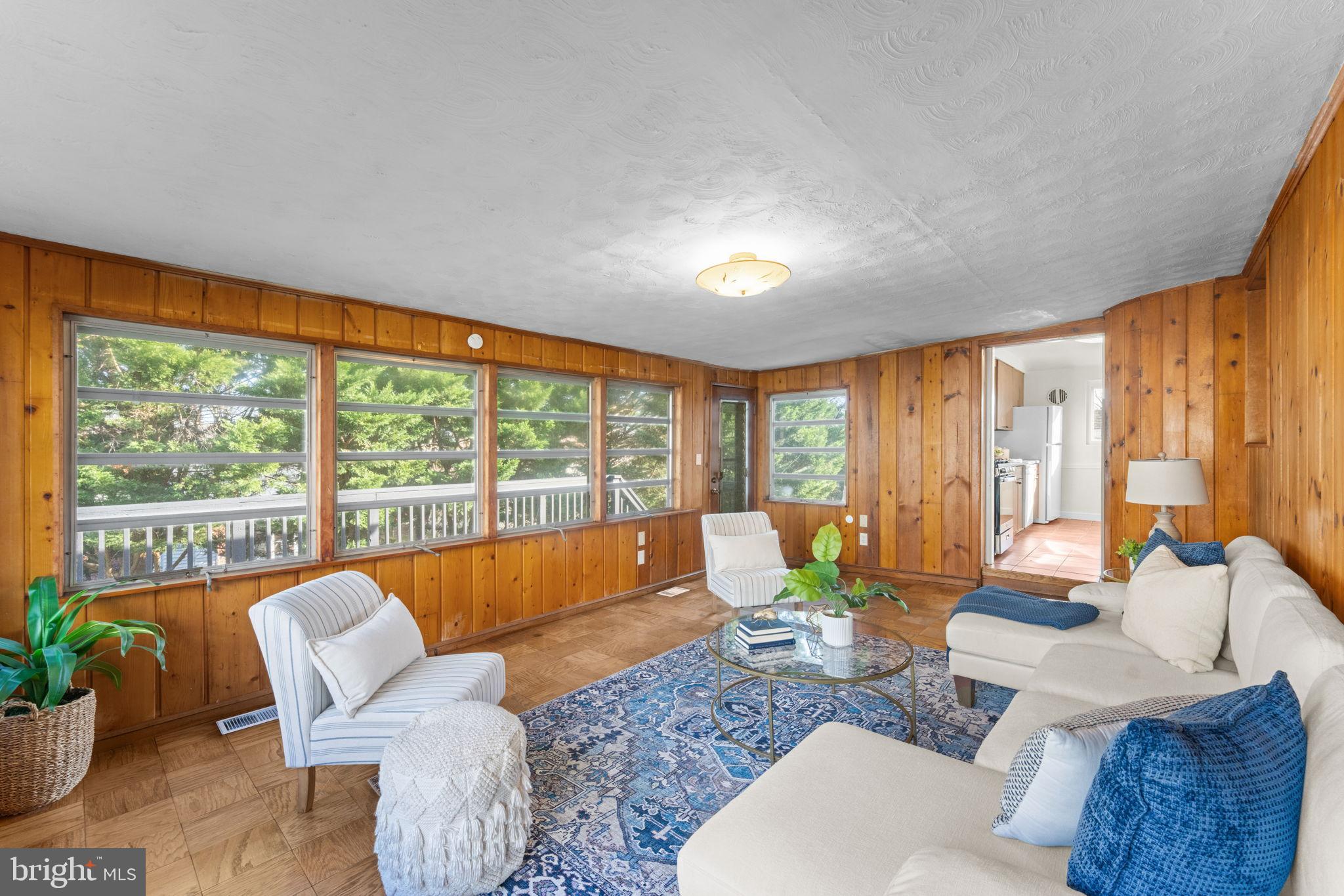 WHEATON FOREST - Residential