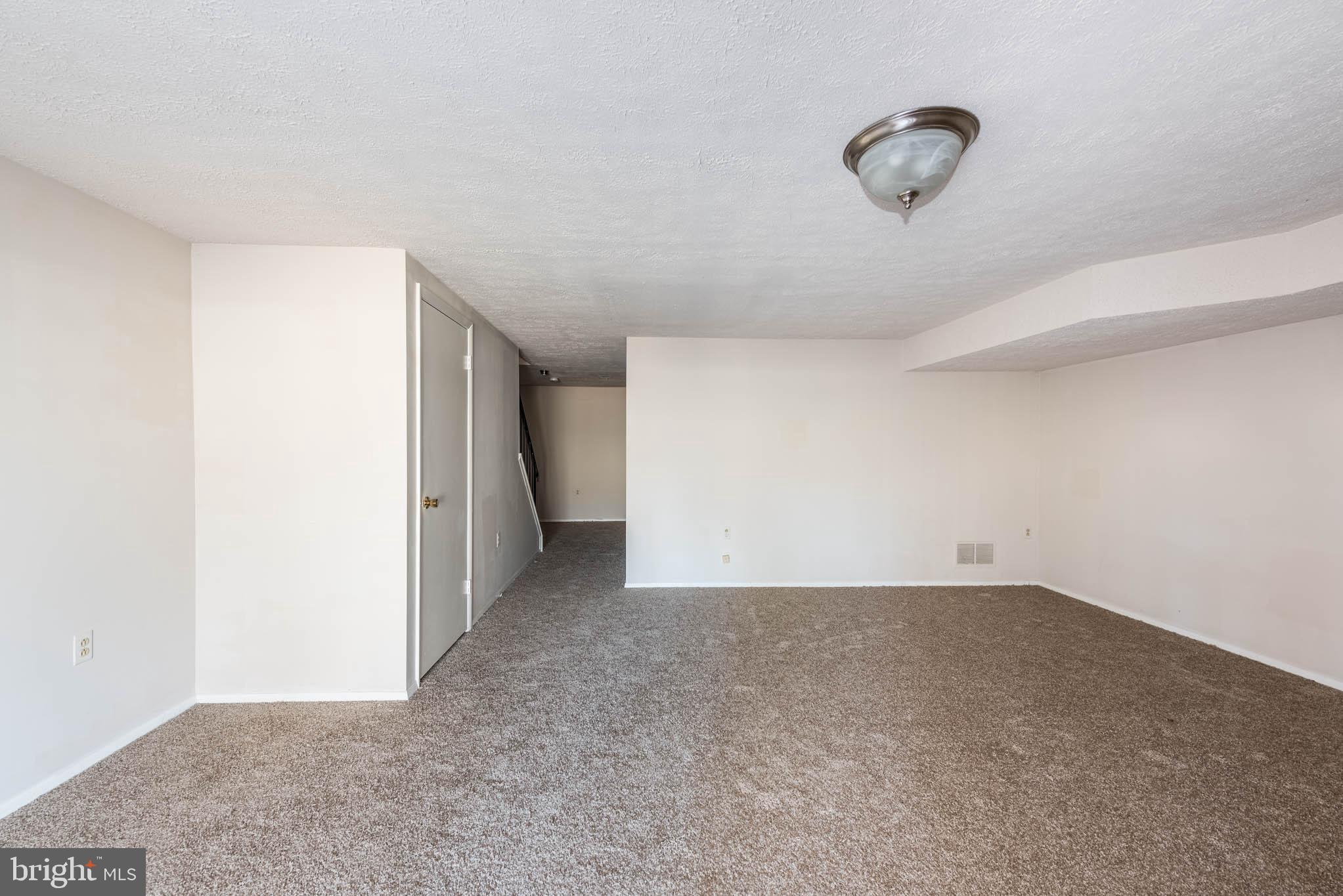 VILLAGE OAKS - Residential Lease