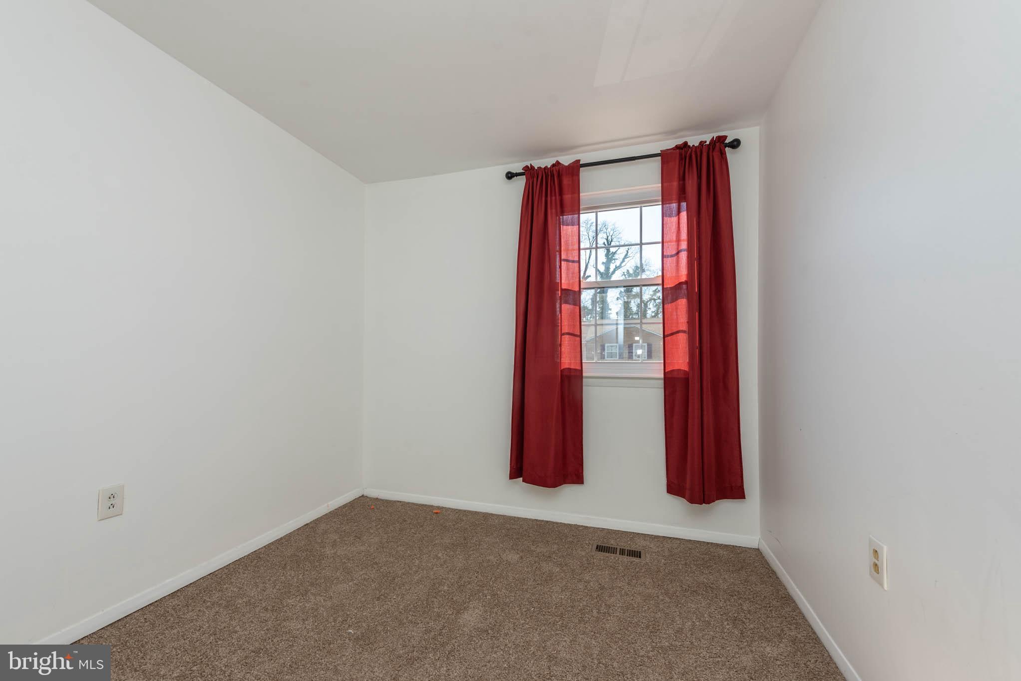 VILLAGE OAKS - Residential Lease
