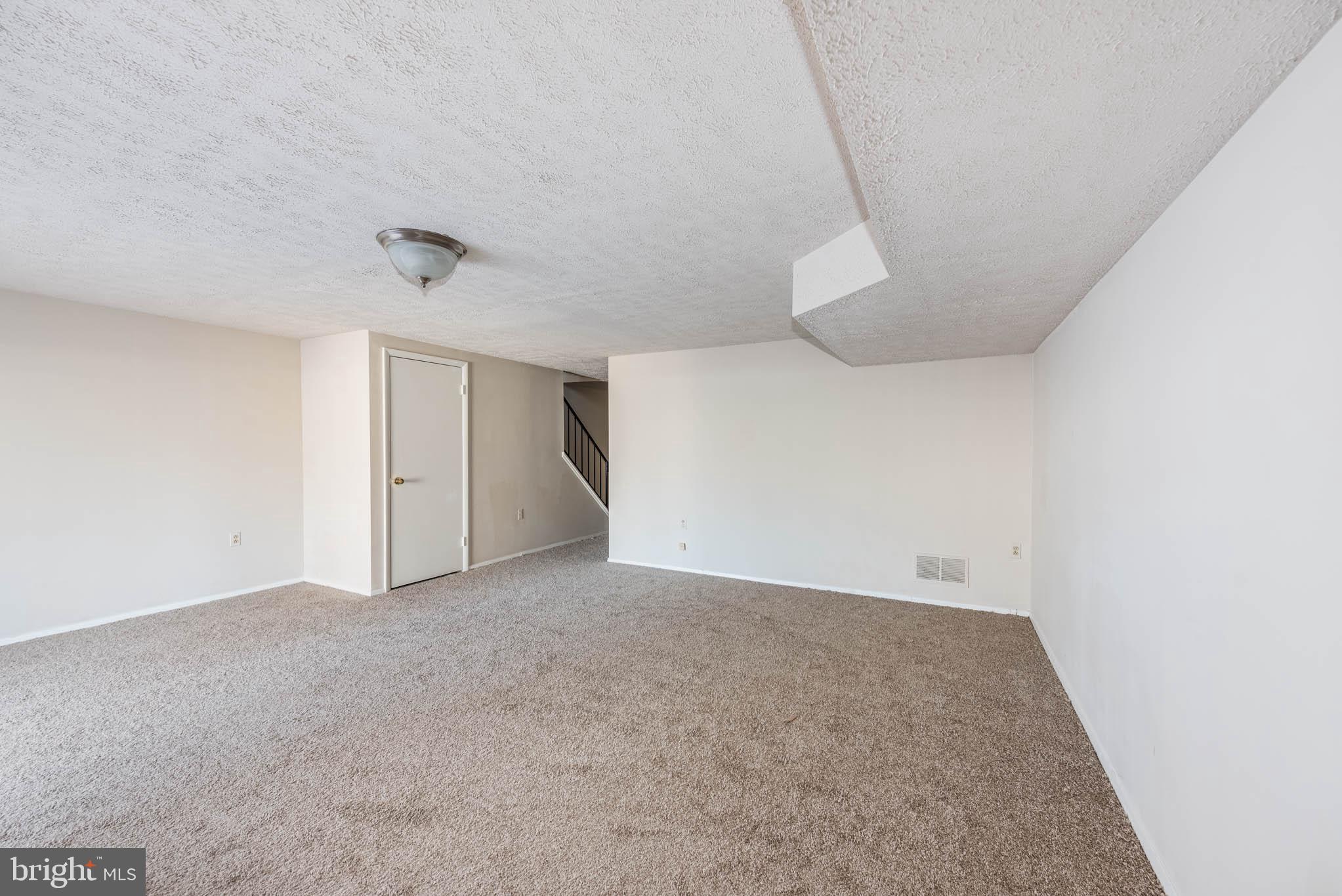 VILLAGE OAKS - Residential Lease