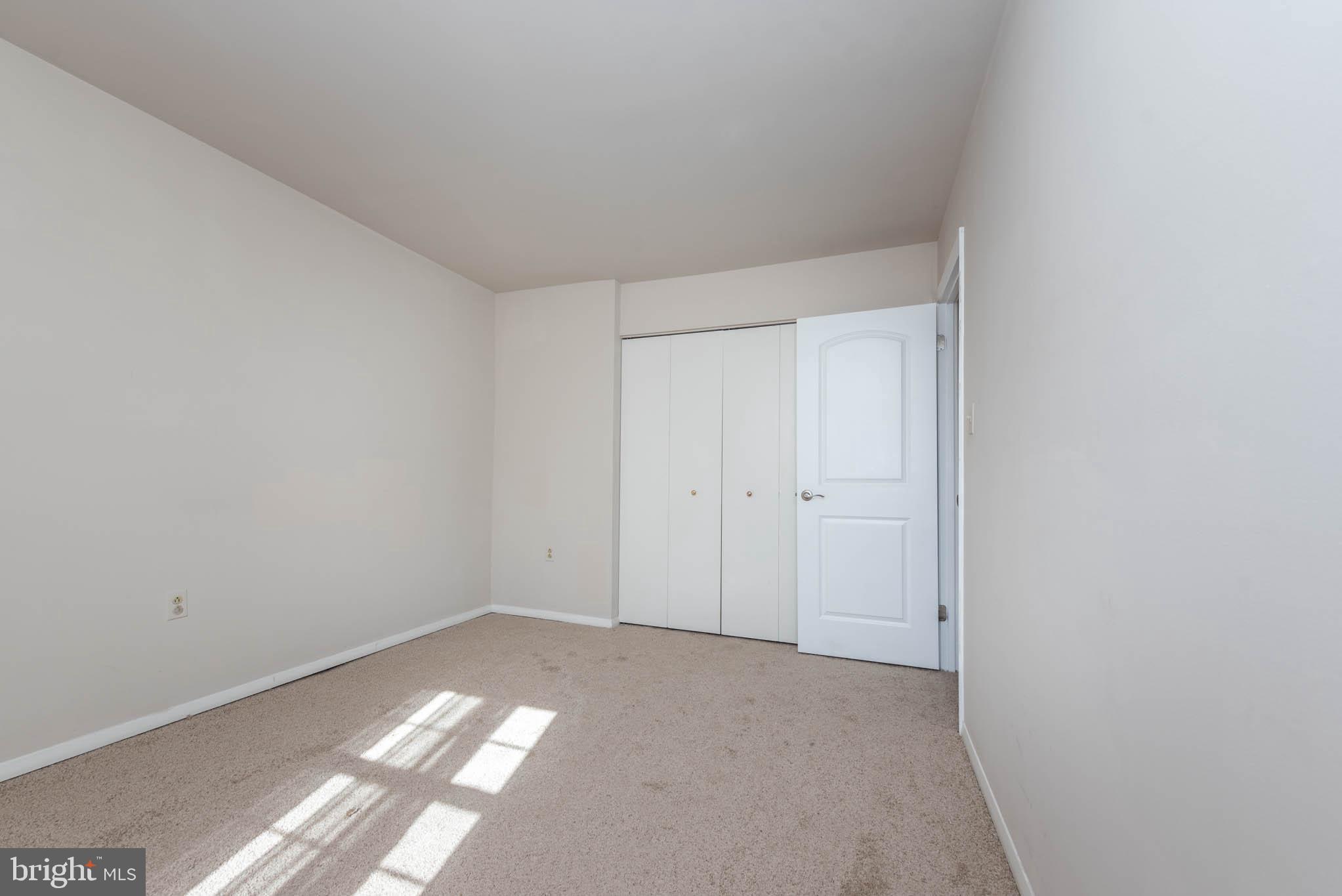 VILLAGE OAKS - Residential Lease