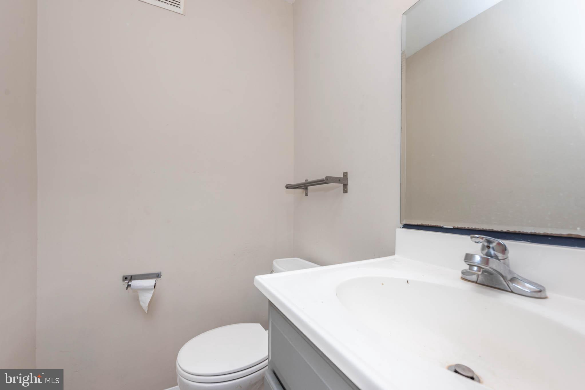 VILLAGE OAKS - Residential Lease