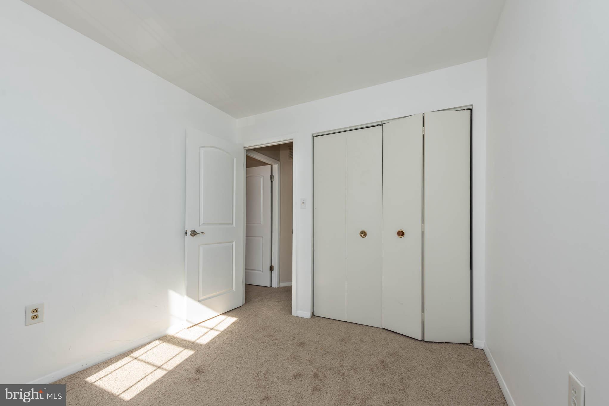 VILLAGE OAKS - Residential Lease