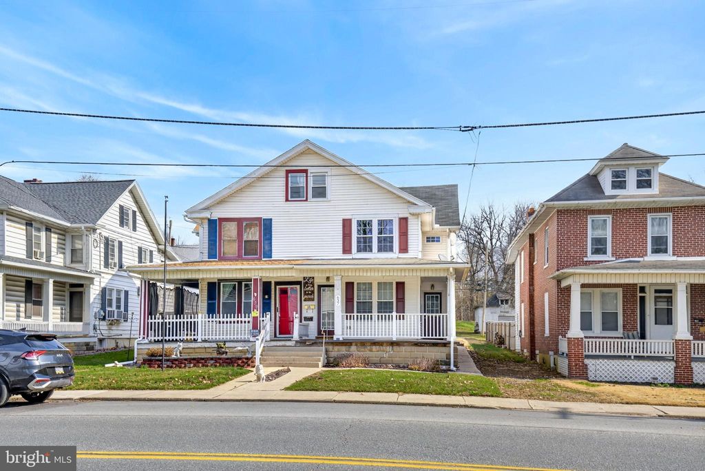 Photo of 637 W Main Street, EPHRATA, PA 17522 (MLS # PALA2084762)