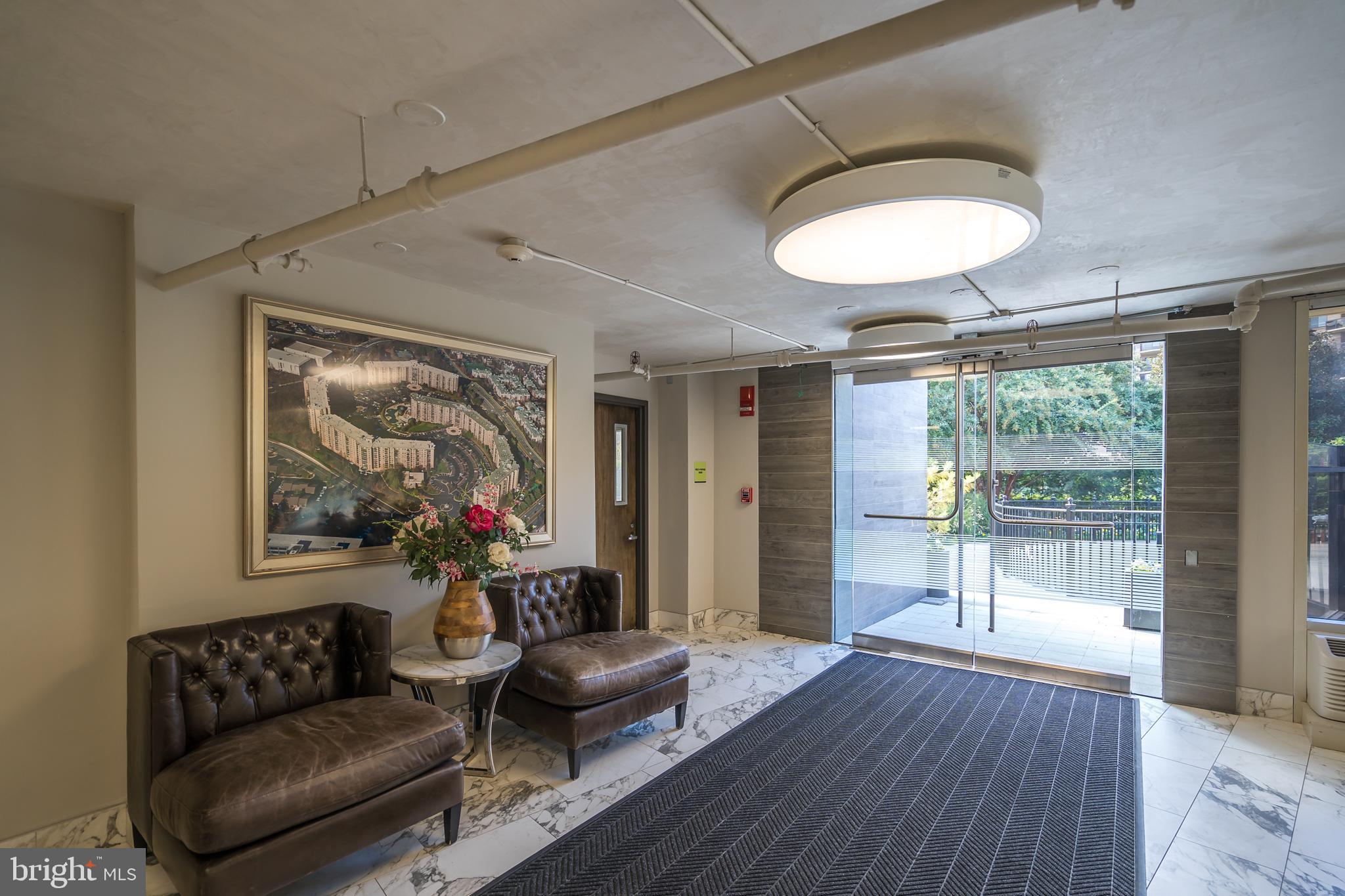 ROTONDA - Residential