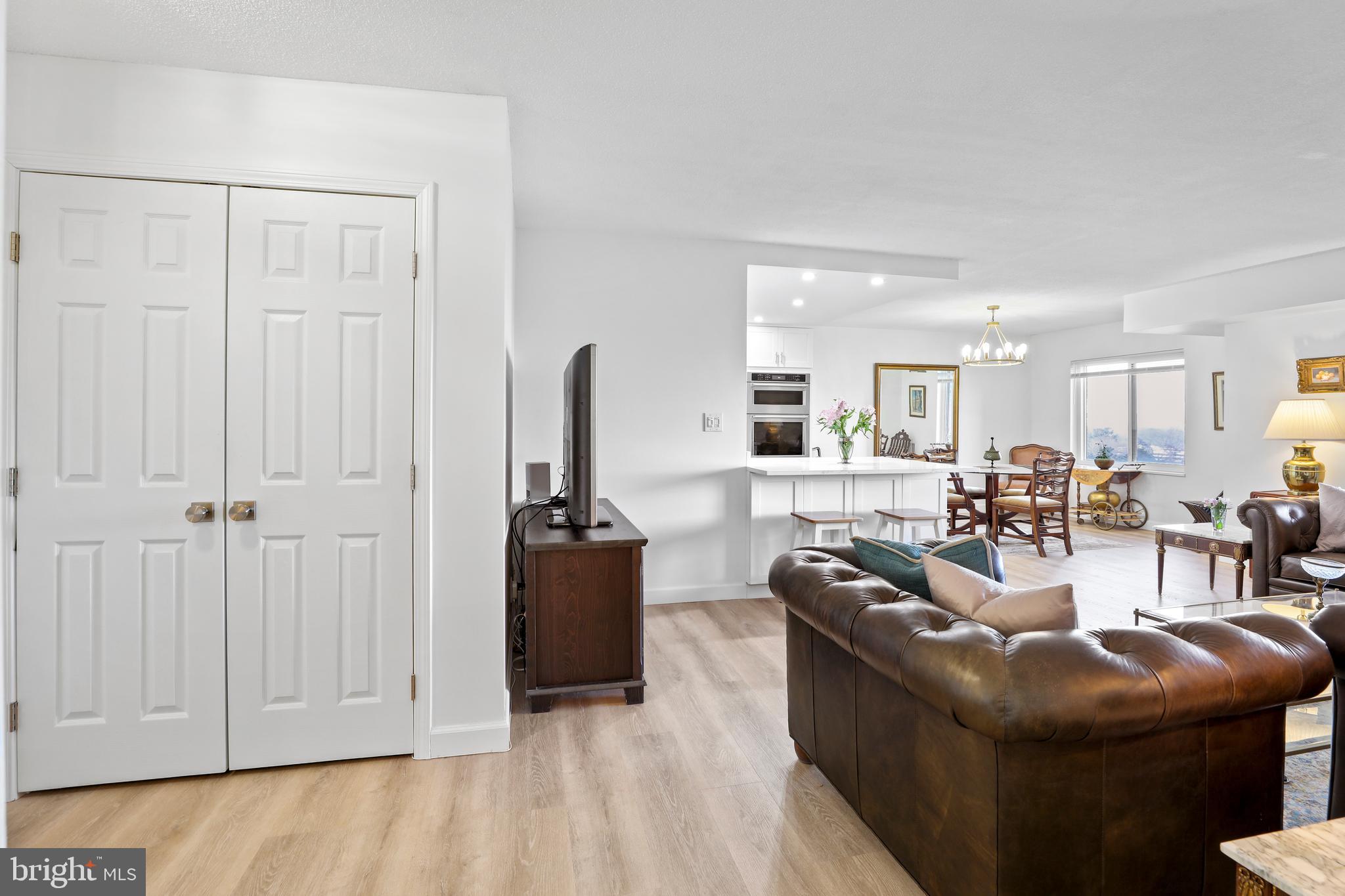 ROTONDA - Residential