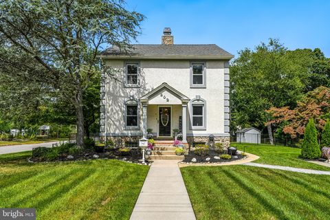 Homes For Sale - 302 Washington Avenue<br/> PITMAN, NJ 08071