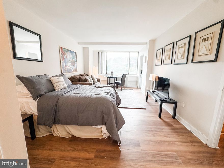 Tenant occupied. Updated studio apartment (efficiency) with main room, full kitchen and bathroom, new LVP flooring and fresh paint. All utilities included (Heat, gas, electricity, AC, water, sewer) in a low COOP fee (less bills to pay) and plenty of closet space. Convenient and luxurious location, walking distance to the Rosslyn Metro station (Blue, Orange, Silver lines), 10 mints to DC, downtown, pentagon and Fort Meyer. Short walking distance to restaurants, shopping center, park, scenic trails, Georgetown and universities. Amazing amenities include concierge service, front desk, gated security with security patrol, controlled building entrance, elevators, state of the art fitness center with steam room, sauna, free yoga classes, party and billiard room, large resort style pool with hot tub, picnic areas with bar-b-que grills and play ground, River Place park, on site hair salon, coffee shop and mini market. Easy access to National Landing, Amazon HQ, I-66, I-395, I-495, I-95, Rt50 and Airports. This apartment is a COOP perfect for owner occupant or rental. This is a super investment opportunity with tenant in place. Great return, great cash-on-cash ROI.