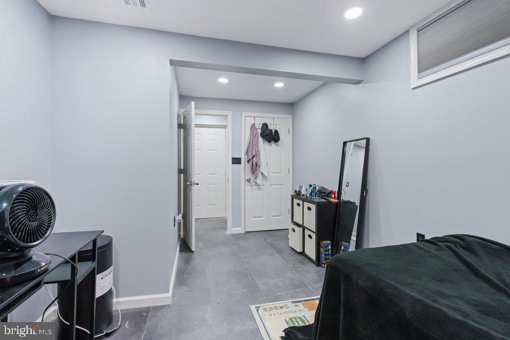 SALEM PARK - Residential