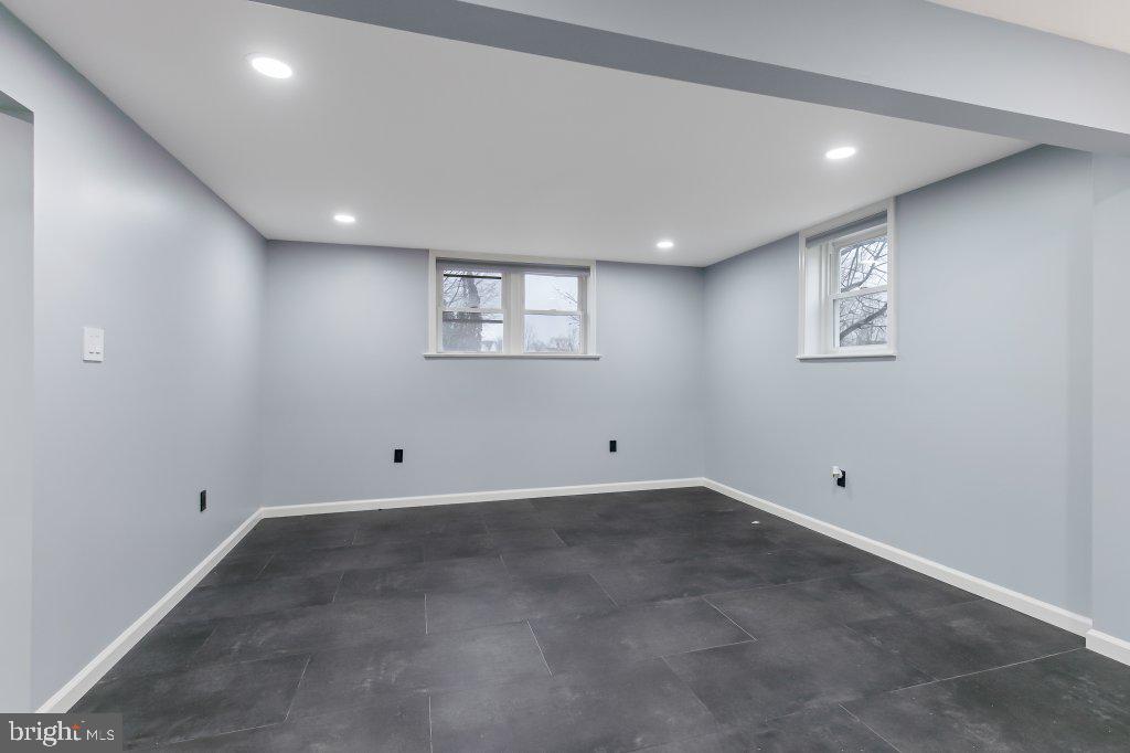 SALEM PARK - Residential