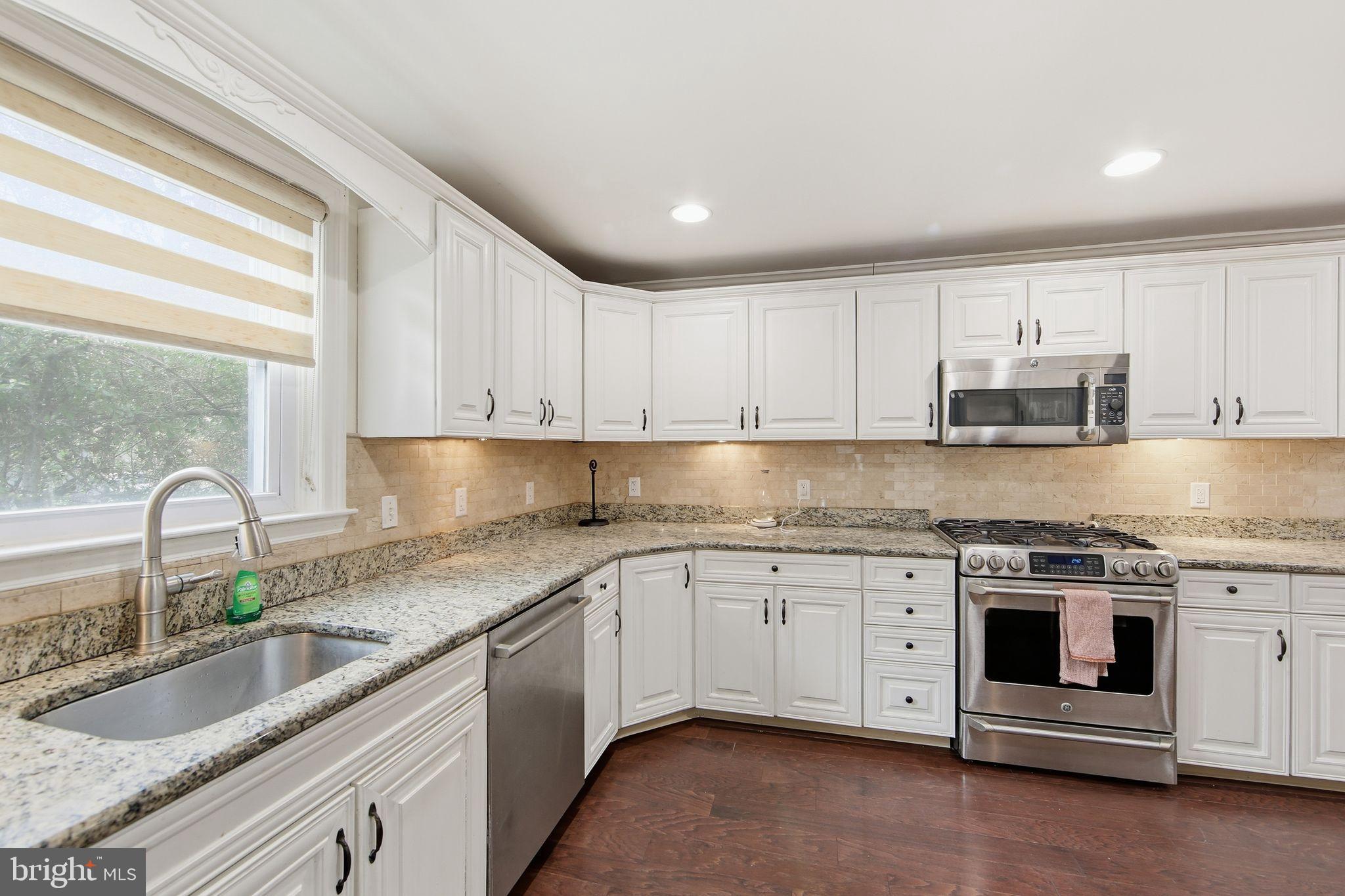 WYNNEWOOD - Residential