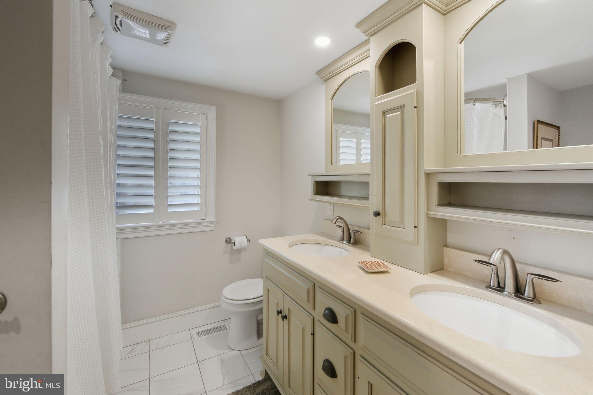 WYNNEWOOD - Residential