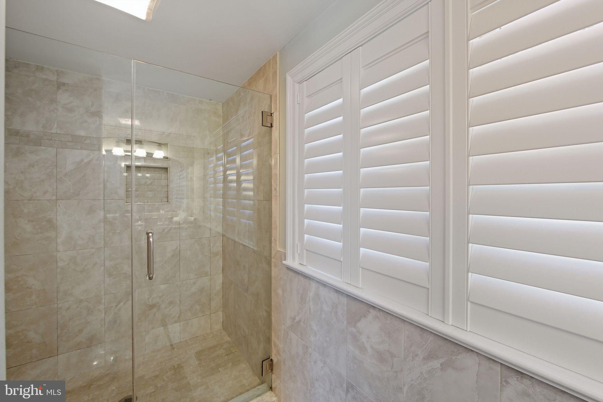 WYNNEWOOD - Residential