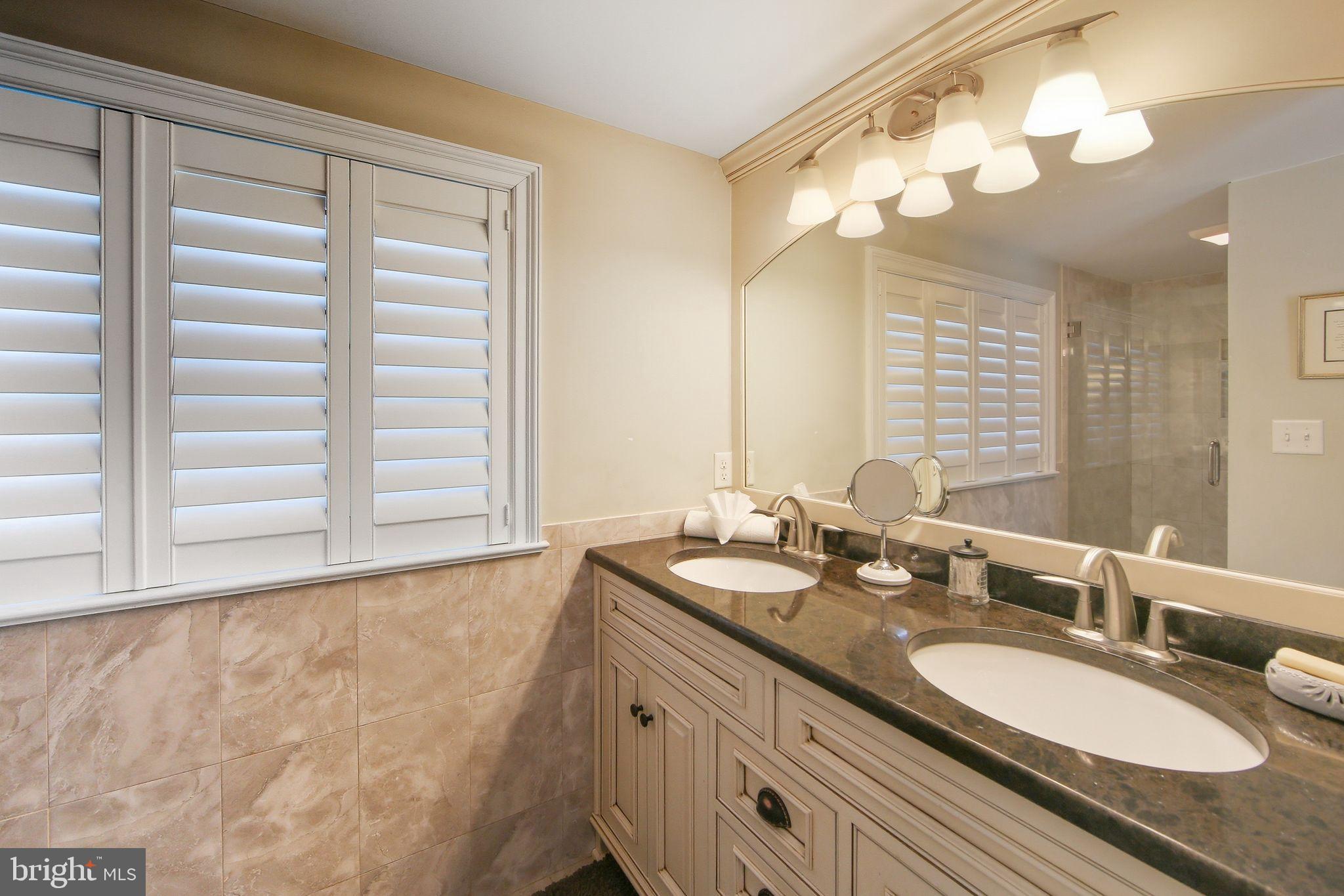 WYNNEWOOD - Residential