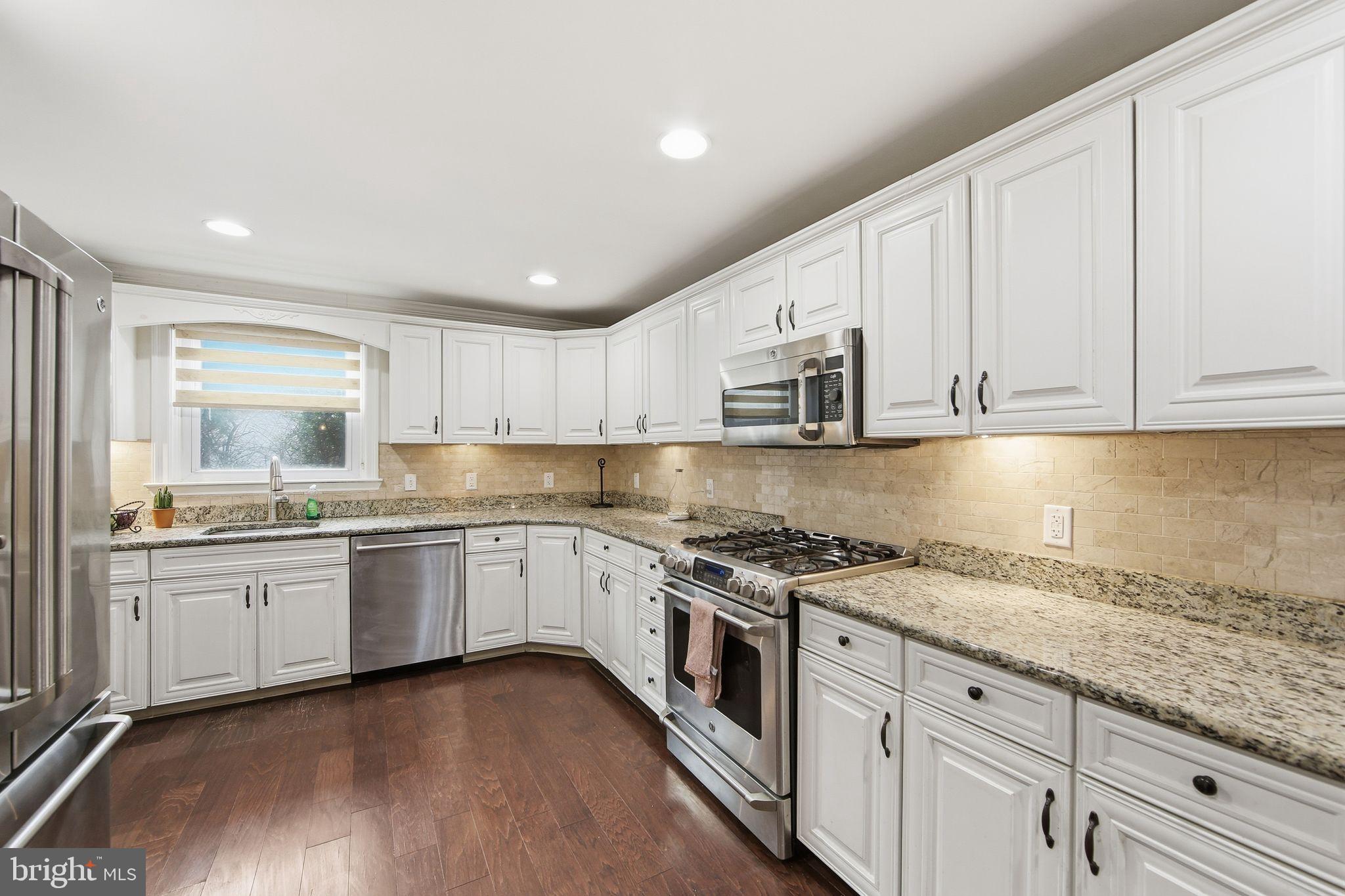 WYNNEWOOD - Residential