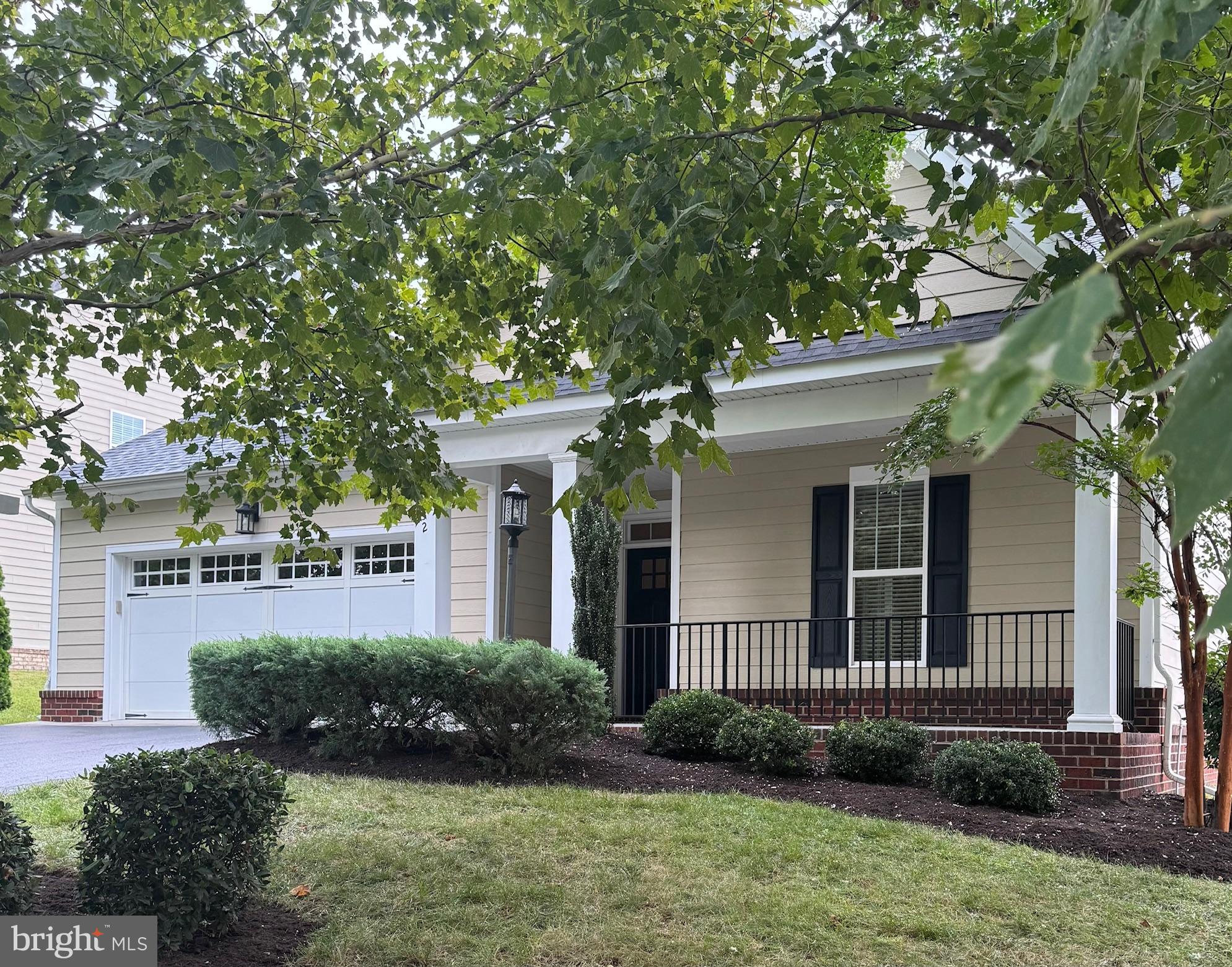2832 CROWN GRANT ROAD