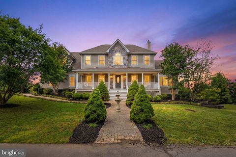 9491 WALSINGHAM LANE MARSHALL VA 20115