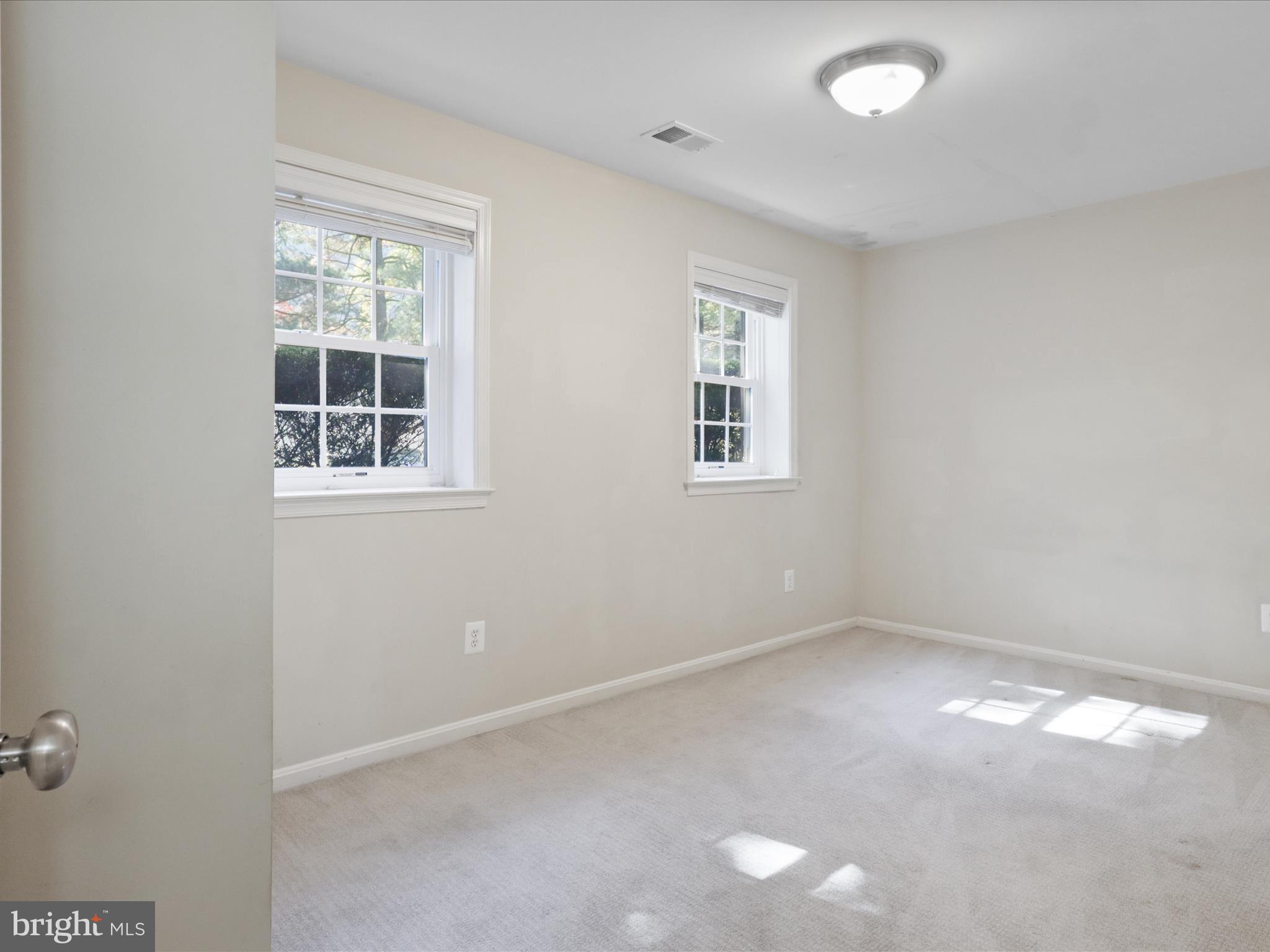 DUNN LORING HIGHLANDS - Residential Lease