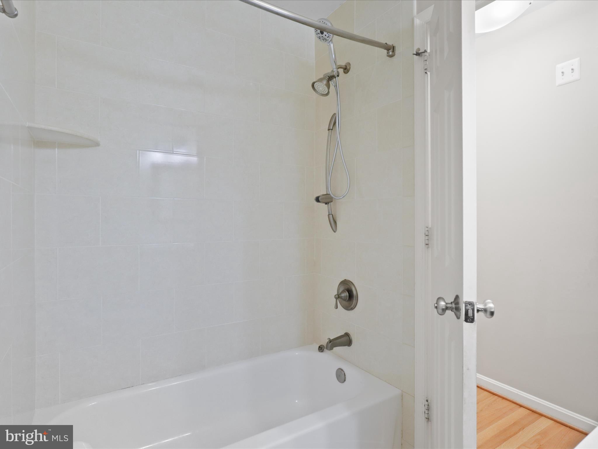 DUNN LORING HIGHLANDS - Residential Lease