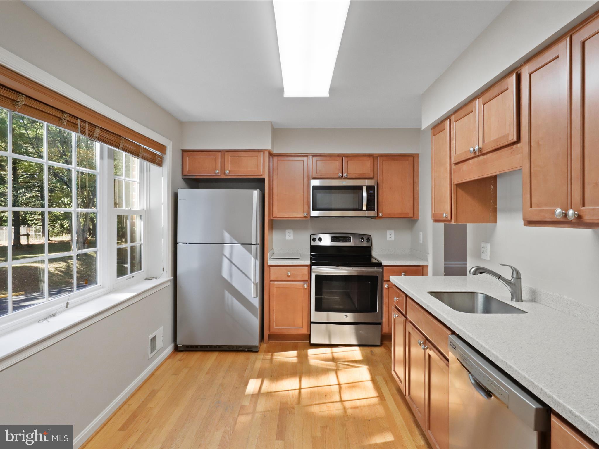 DUNN LORING HIGHLANDS - Residential Lease