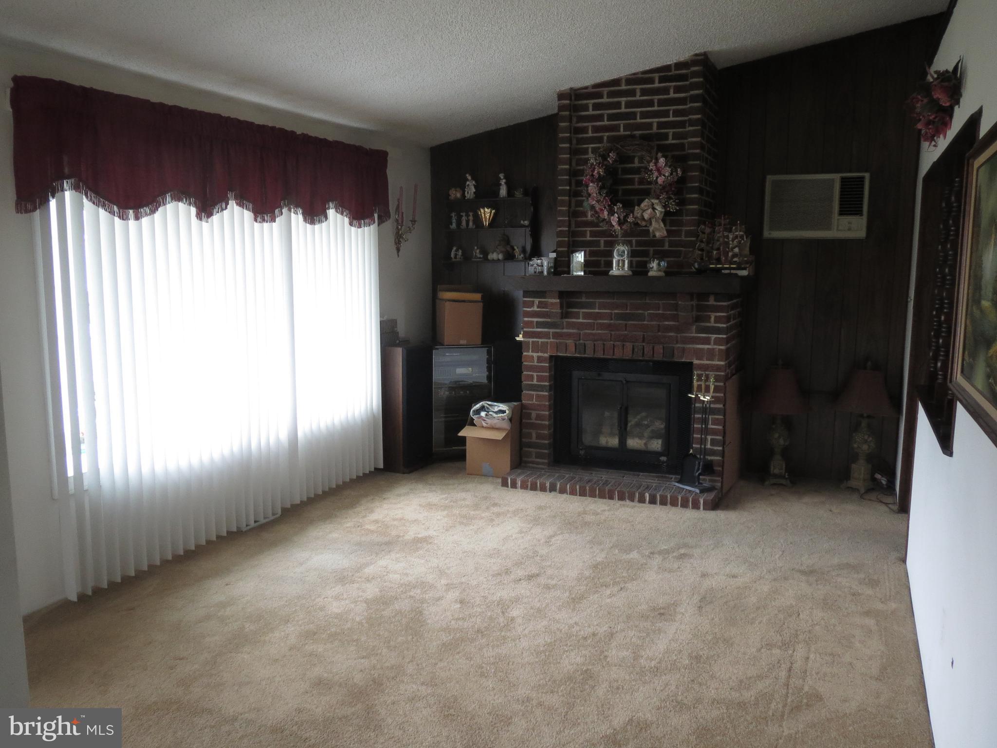 LAUREL BEND - Residential