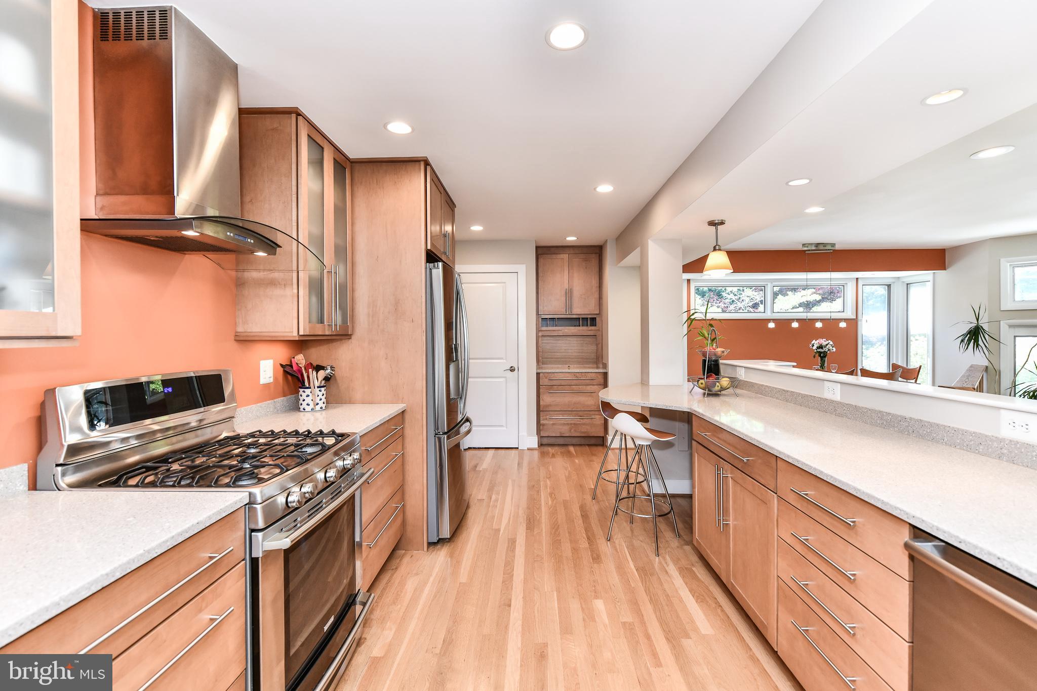 VIENNA WOODS - Residential Lease